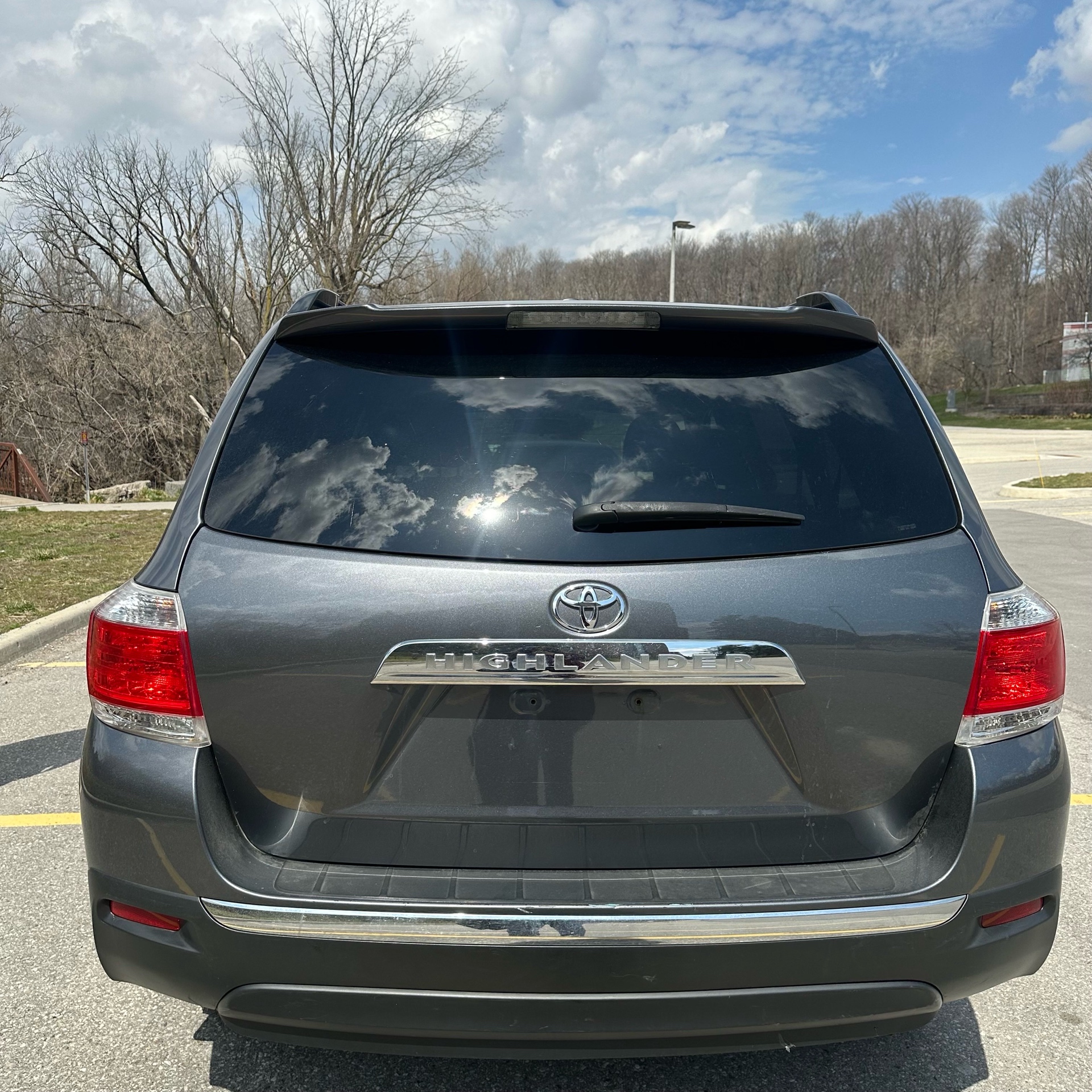 /canadacars/2013-Toyota-Highlander-42330138232281245.jpg
