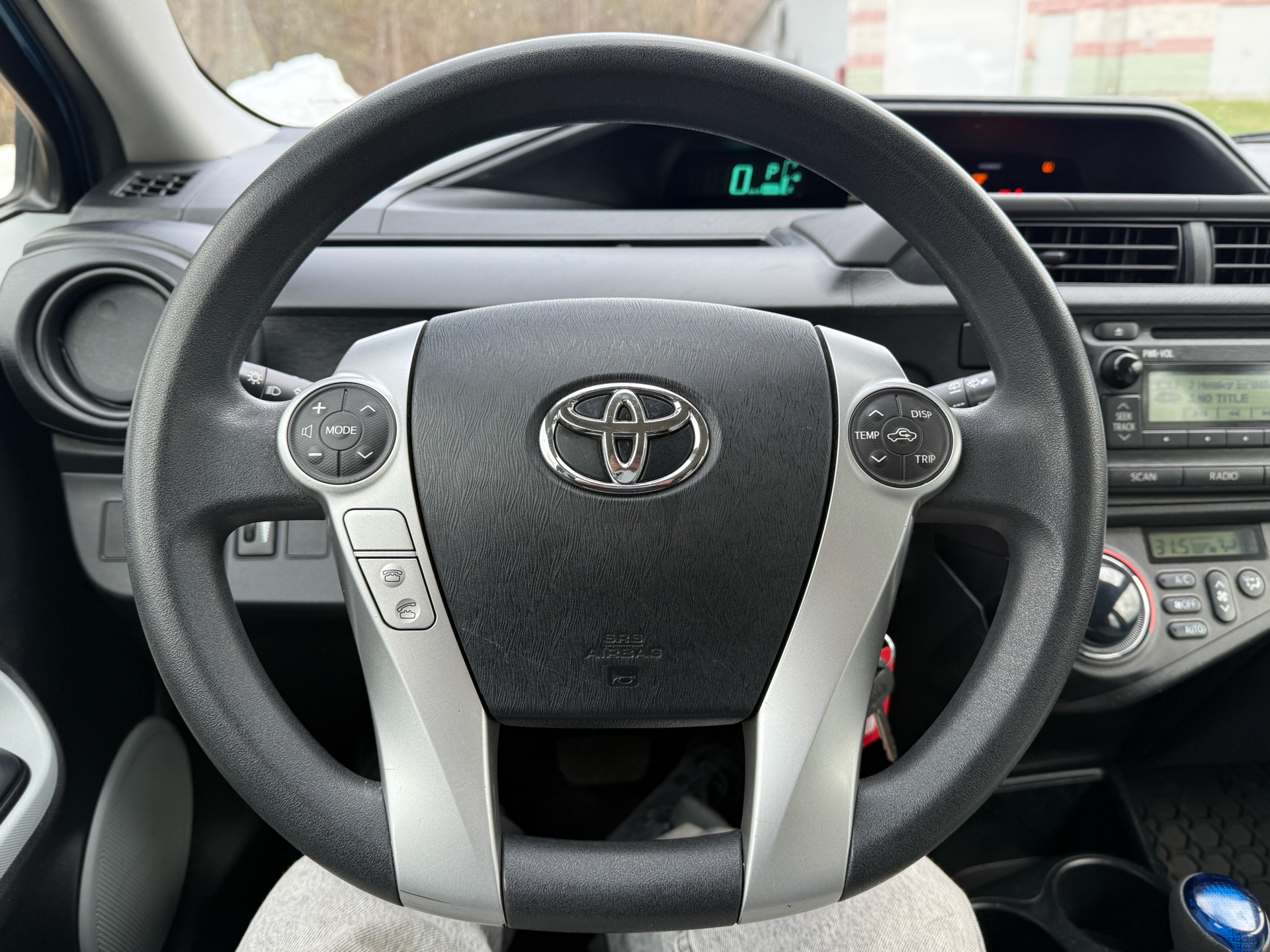 /canadacars/2013-Toyota-Priusc-3116160102646688.jpg