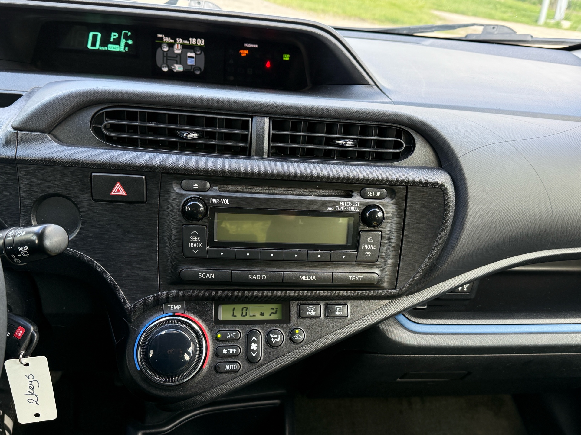 /canadacars/2013-Toyota-Priusc-6720122064530913.jpg