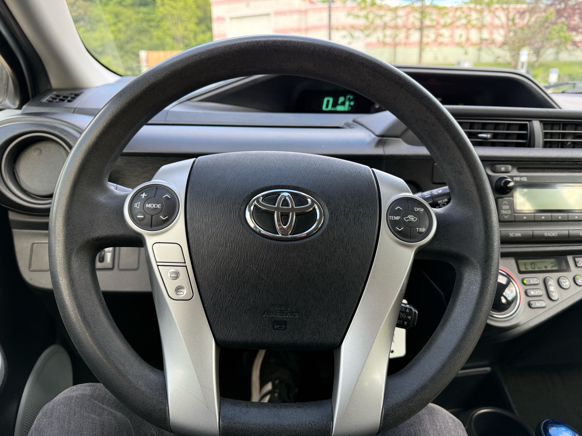/canadacars/2013-Toyota-Priusc-8149323500286785.jpg