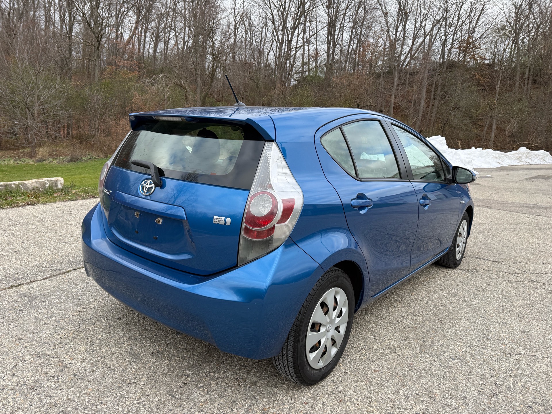/canadacars/2013-Toyota-Priusc-9546943264279366.jpg