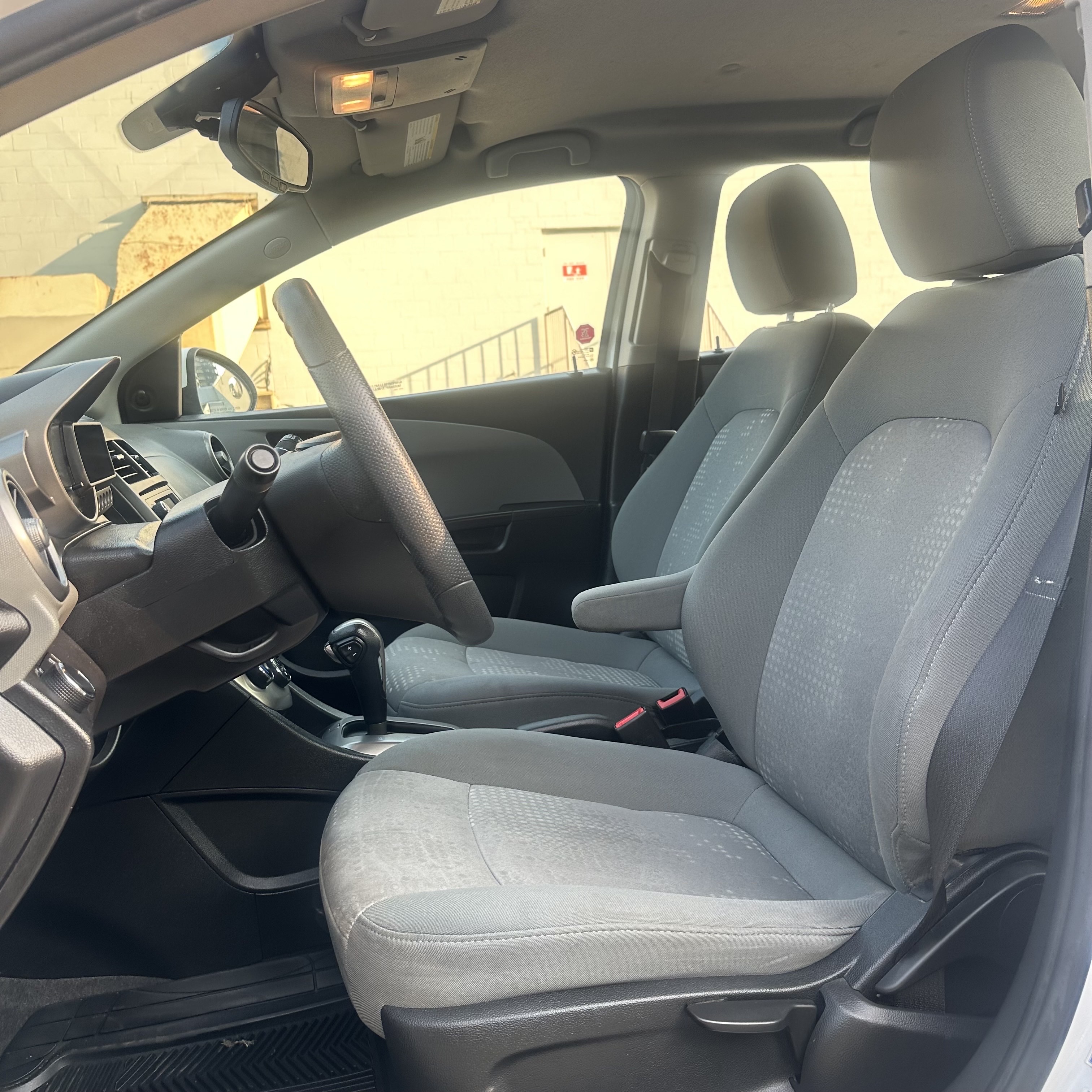 /canadacars/2014-Chevrolet-Sonic-18527051187578625.jpg