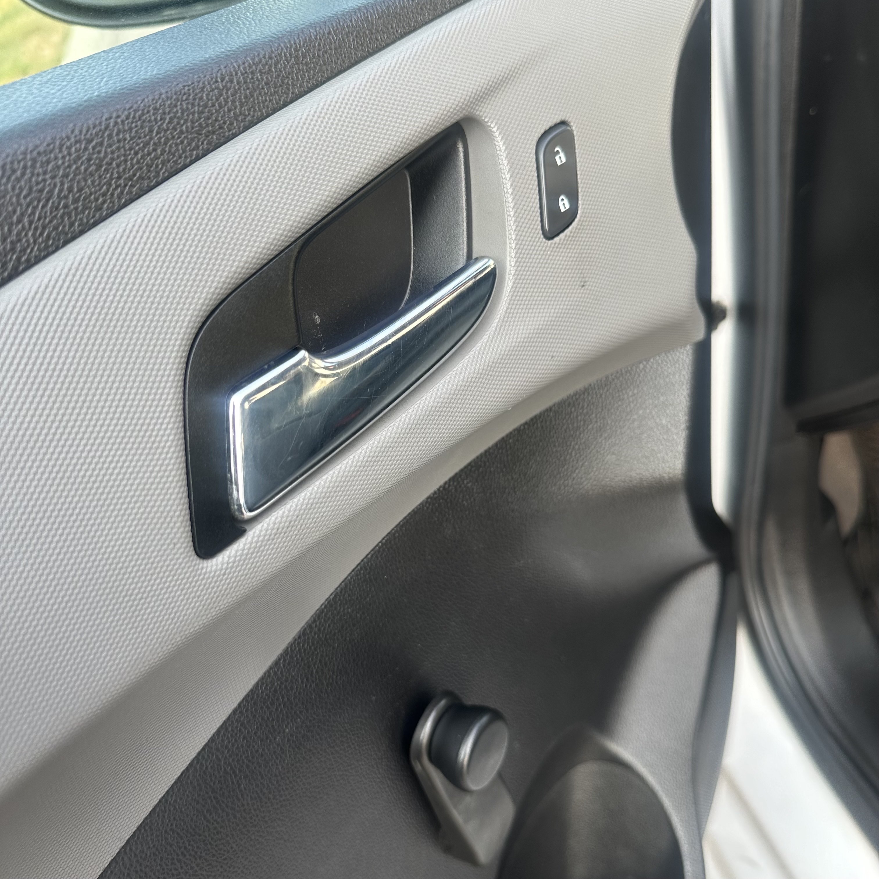 /canadacars/2014-Chevrolet-Sonic-7204915977399566.jpg