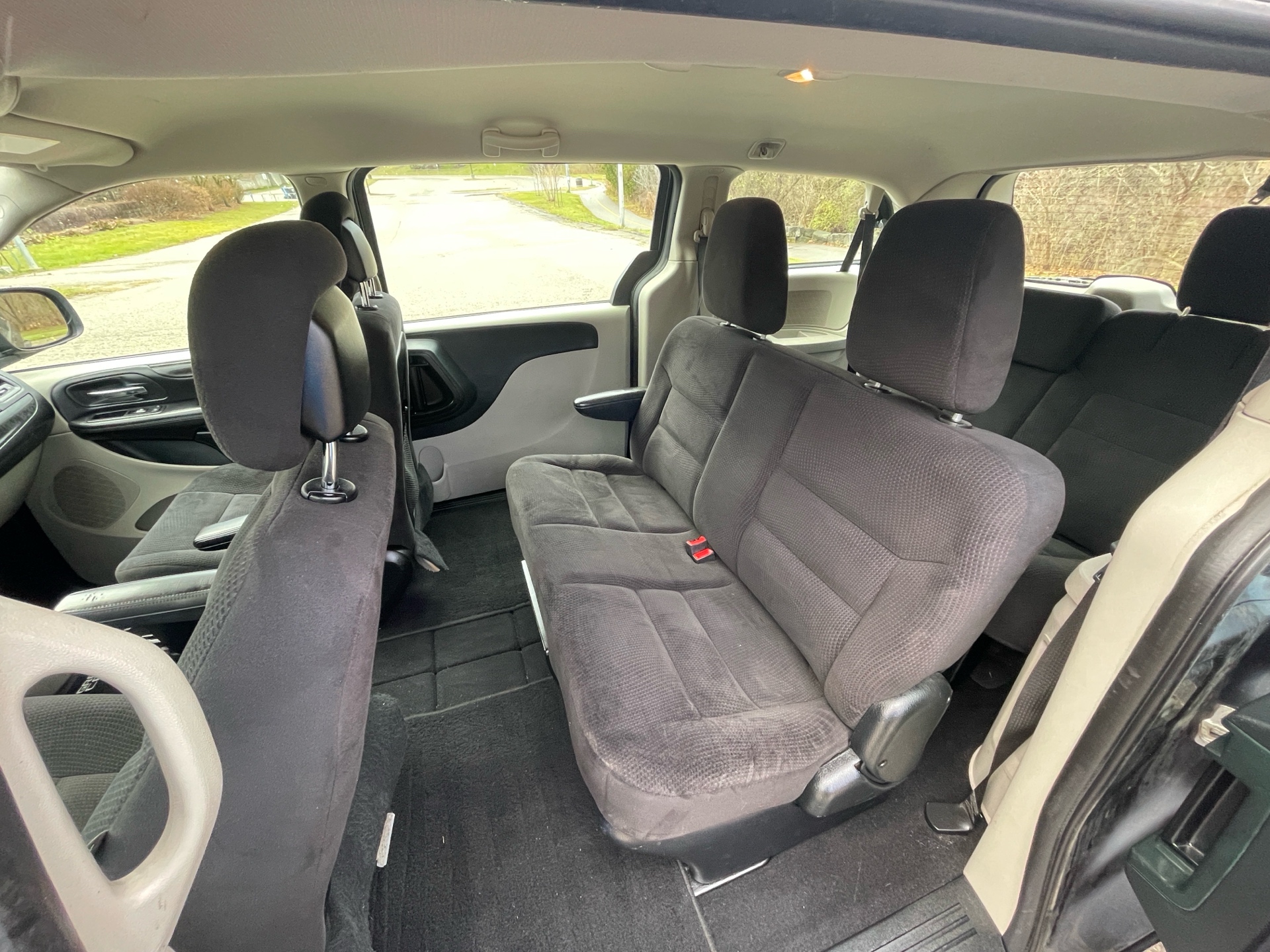 /canadacars/2014-Dodge-GrandCaravan-22146315253022175.jpg