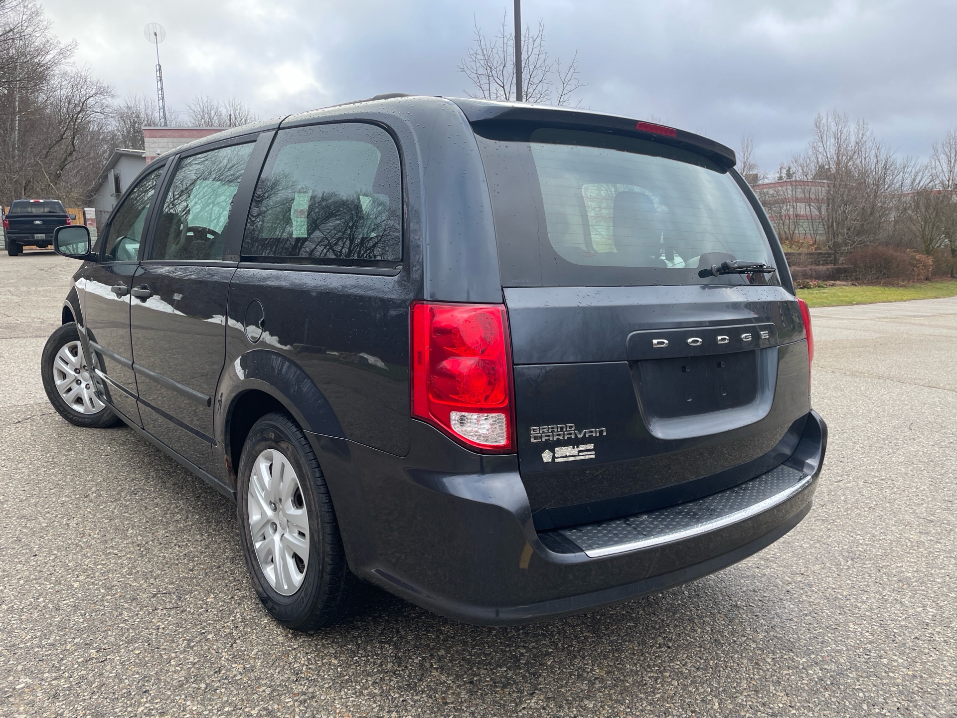 /canadacars/2014-Dodge-GrandCaravan-2562801792095364.jpg