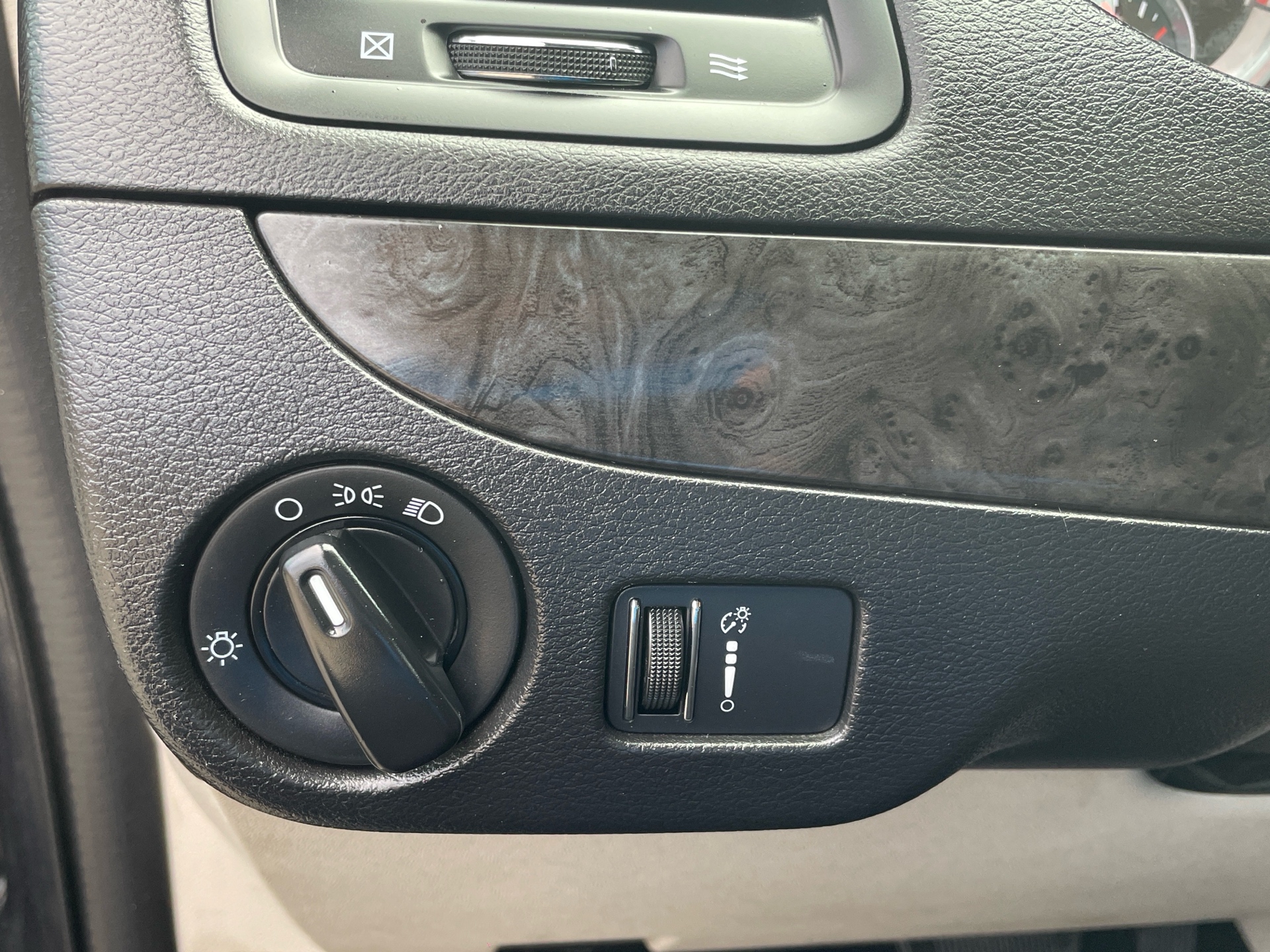 /canadacars/2014-Dodge-GrandCaravan-8072995744814266.jpg