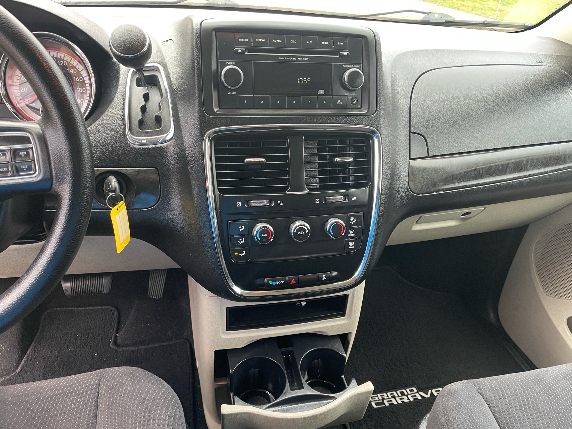 /canadacars/2014-Dodge-GrandCaravan-947279910796726.jpg