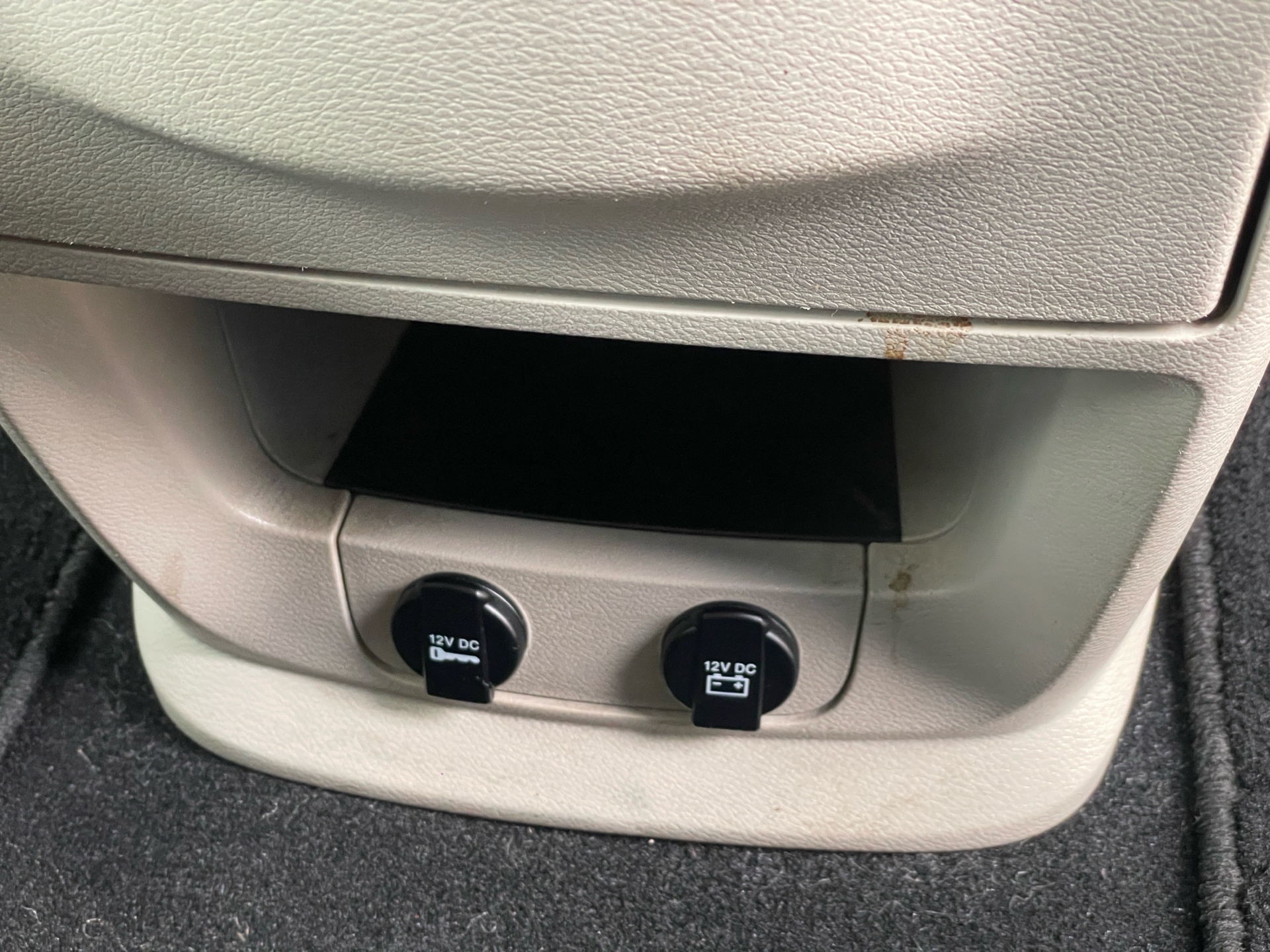 /canadacars/2014-Dodge-GrandCaravan-9636454580039342.jpg