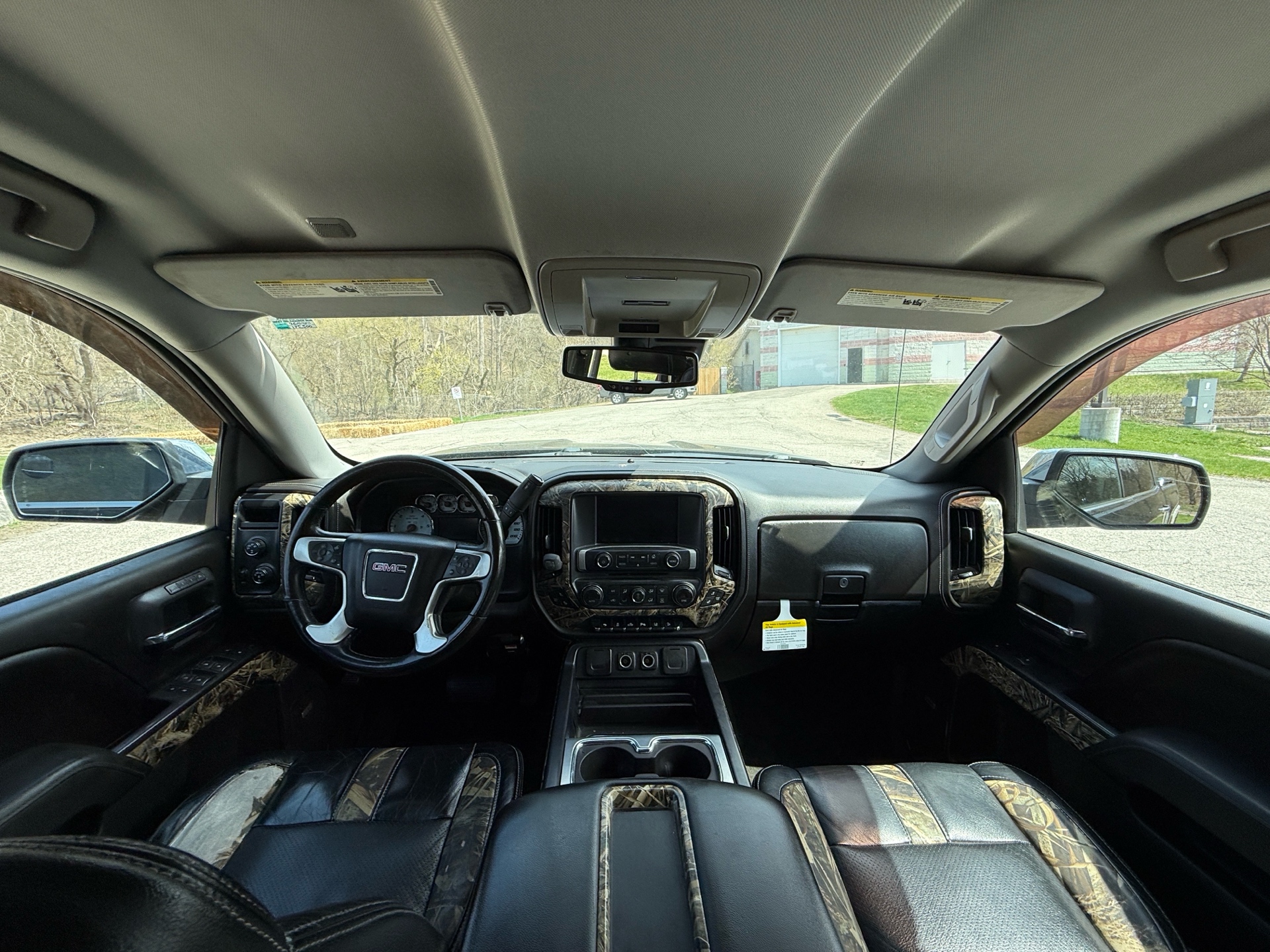 /canadacars/2014-GMC-Sierra1500-32929924744873107.jpg