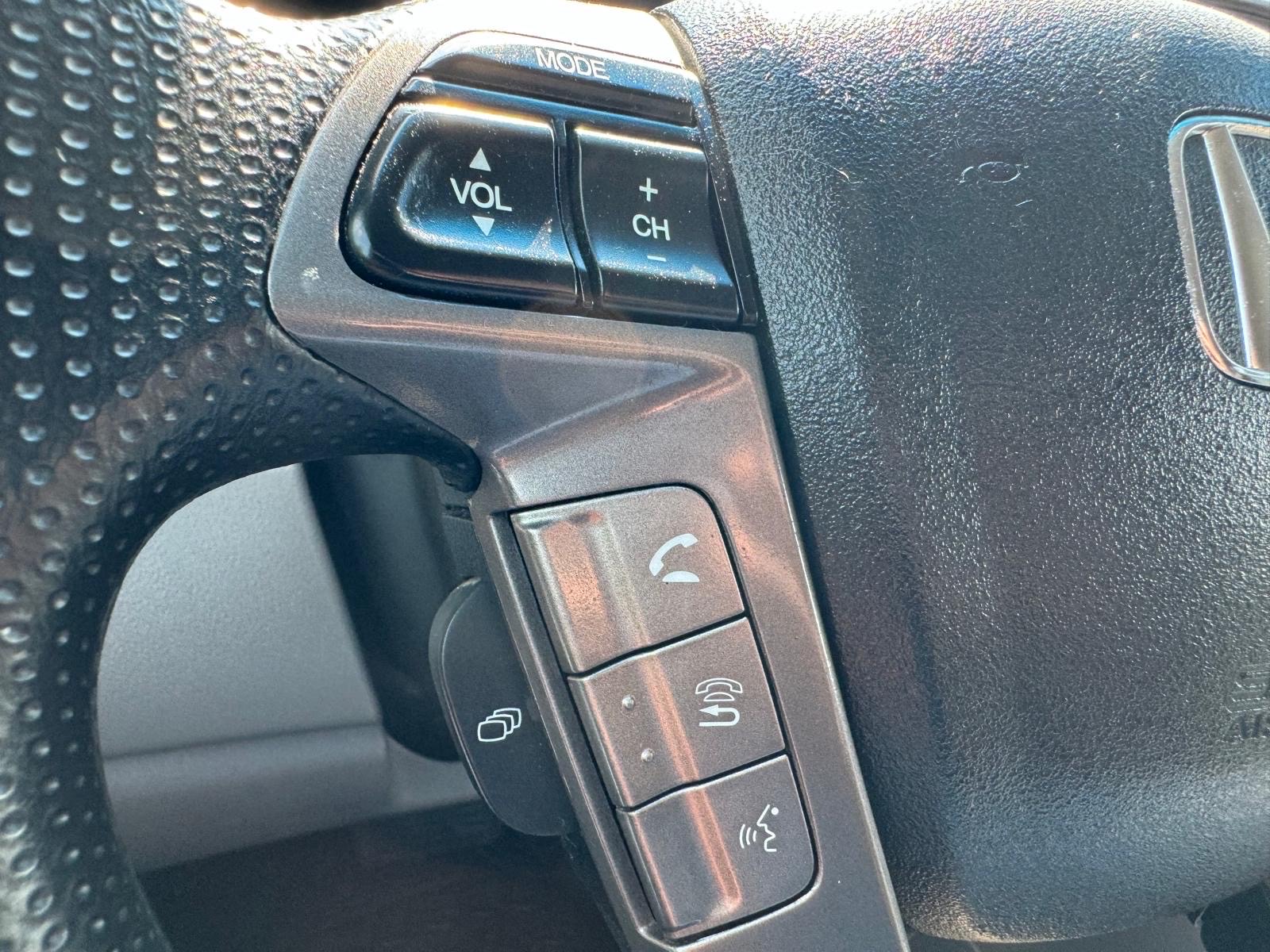 /canadacars/2014-HONDA-ODYSSEY-24445189727412897.jpg
