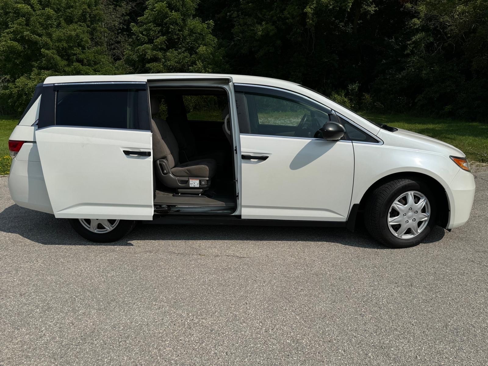 /canadacars/2014-HONDA-ODYSSEY-38118854985191564.jpg
