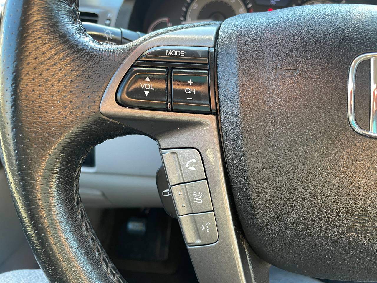 /canadacars/2014-Honda-Odyssey-09641960301660113.jpg