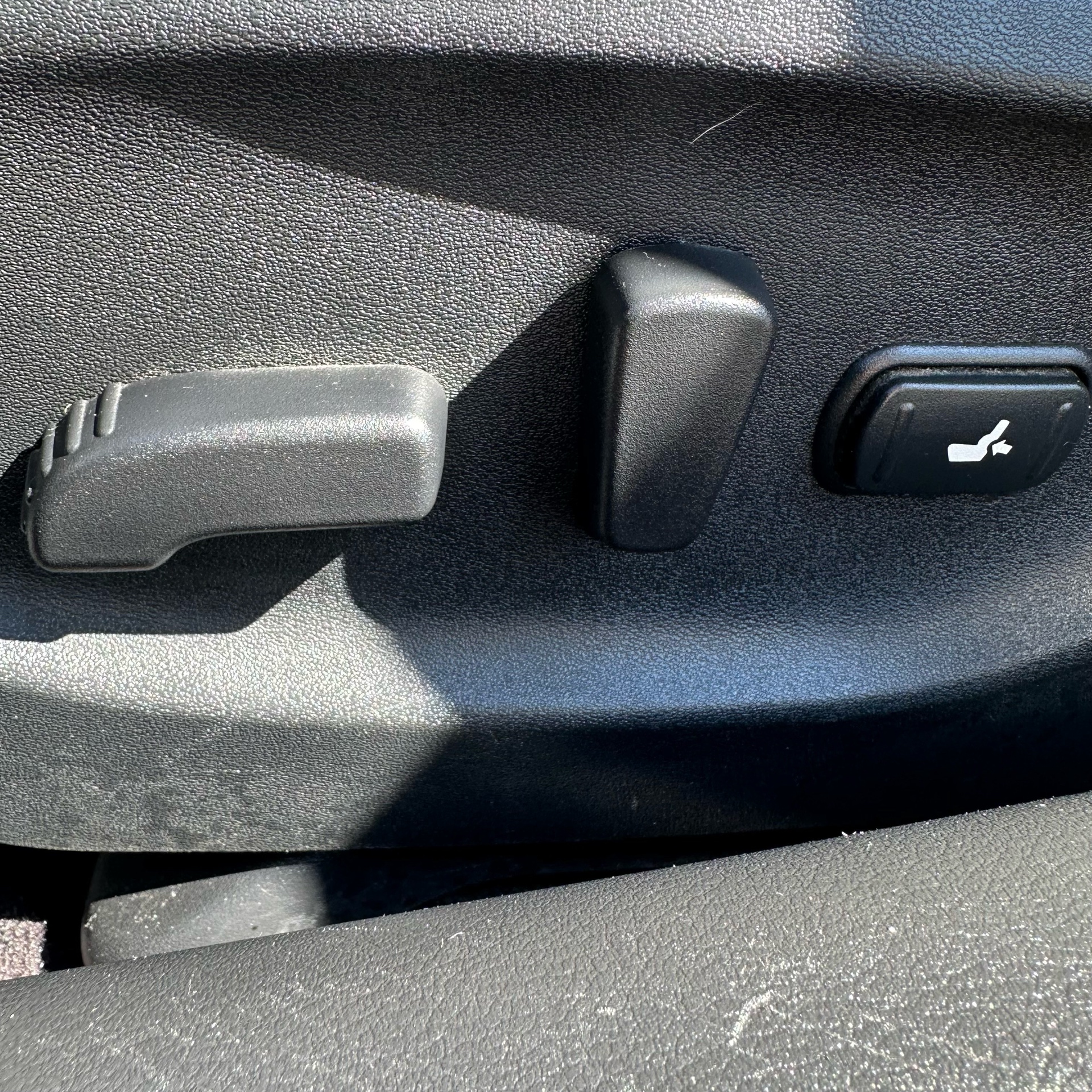 /canadacars/2014-INFINITI-Q50-11664799426175065.jpg
