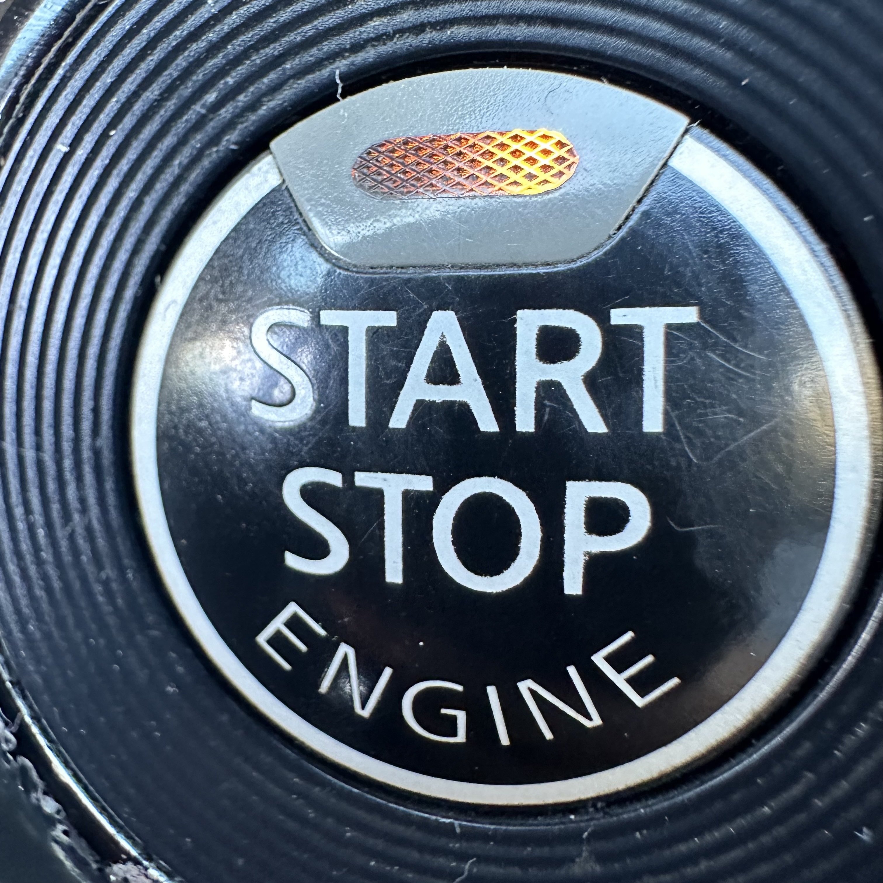 /canadacars/2014-INFINITI-Q50-4203046872336953.jpg