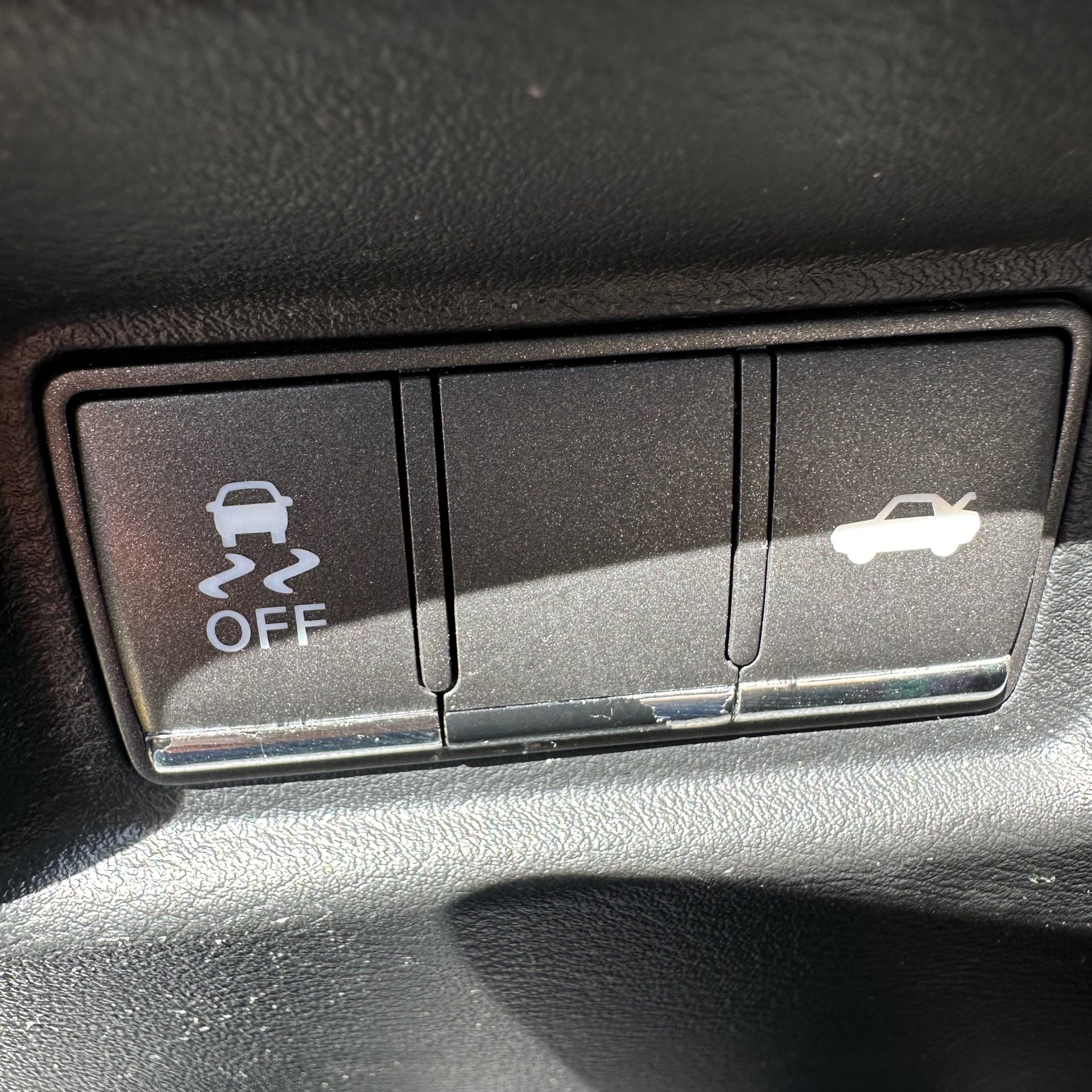 /canadacars/2014-INFINITI-Q50-8478231739542401.jpg