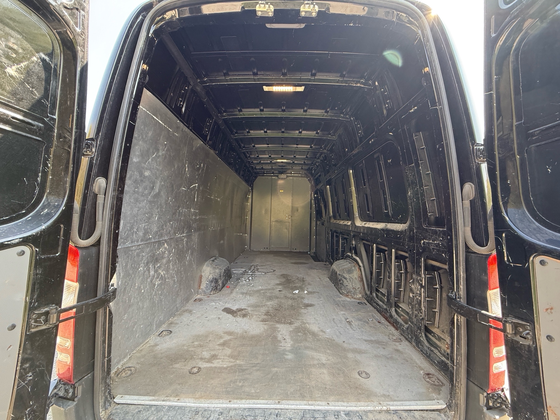 /canadacars/2014-Mercedes-Benz-SprinterCargo-9962144573136074.jpg