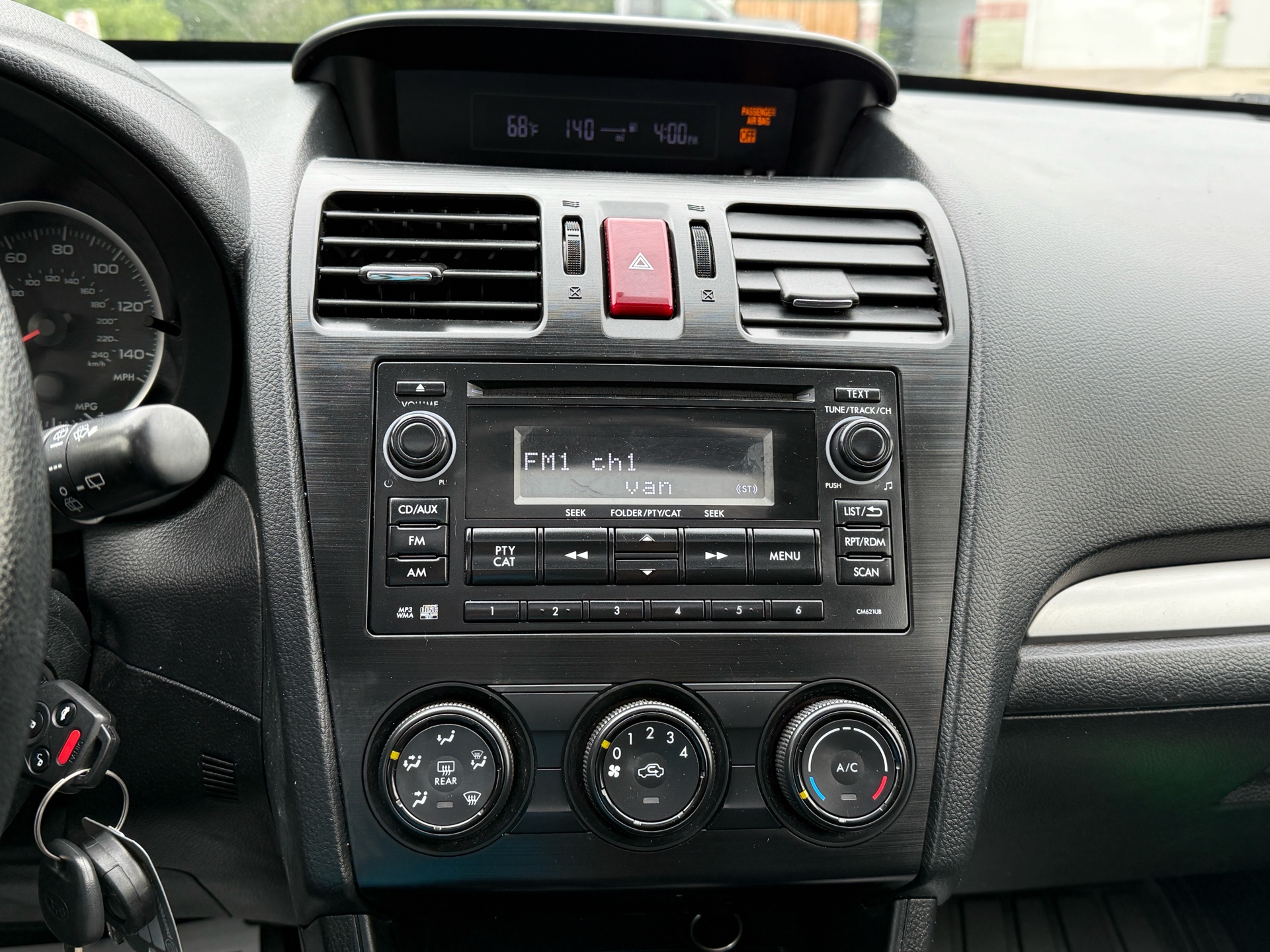 /canadacars/2014-Subaru-XVCrosstrek-9234551670323932.jpg