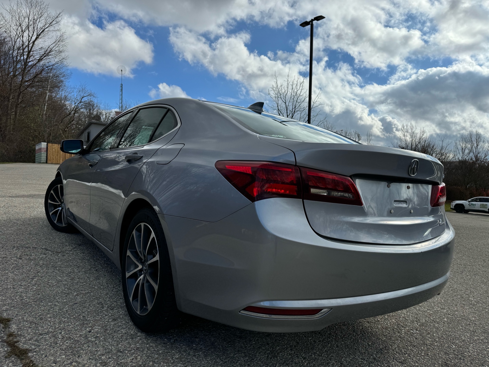 /canadacars/2015-Acura-TLX-4152675431849153.jpg