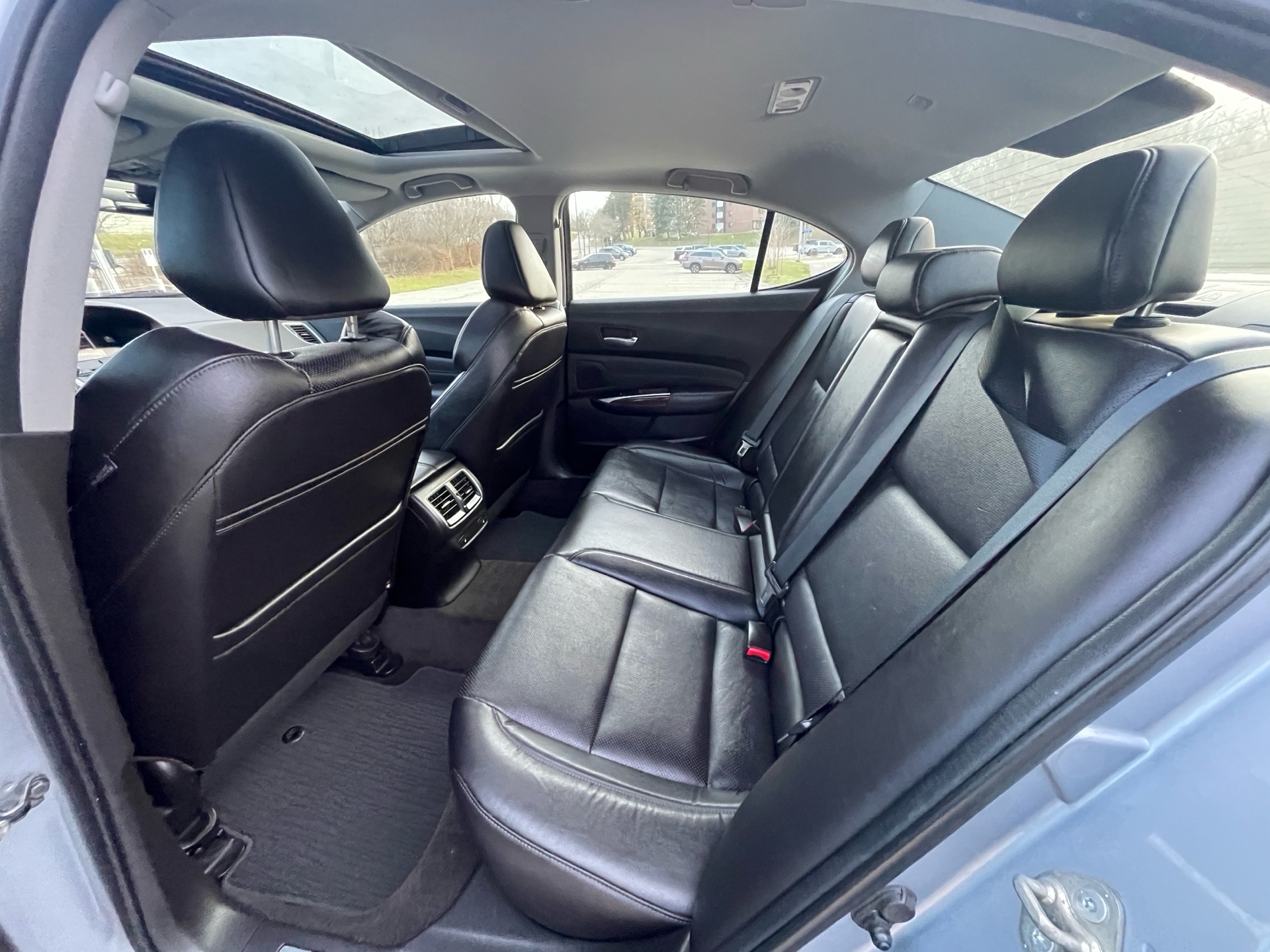 /canadacars/2015-Acura-TLX-5530965467575035.jpg