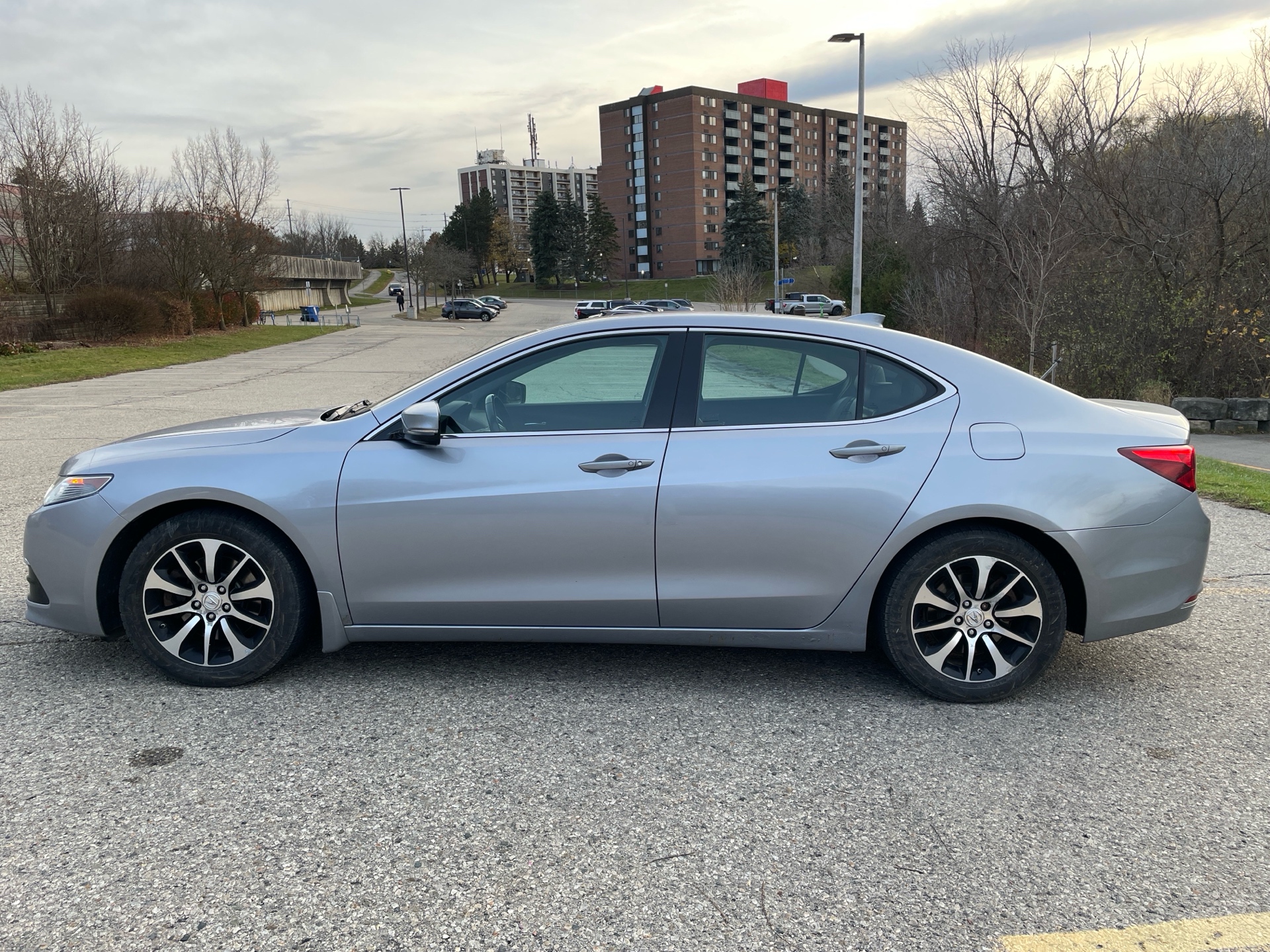 /canadacars/2015-Acura-TLX-9106513550297015.jpg