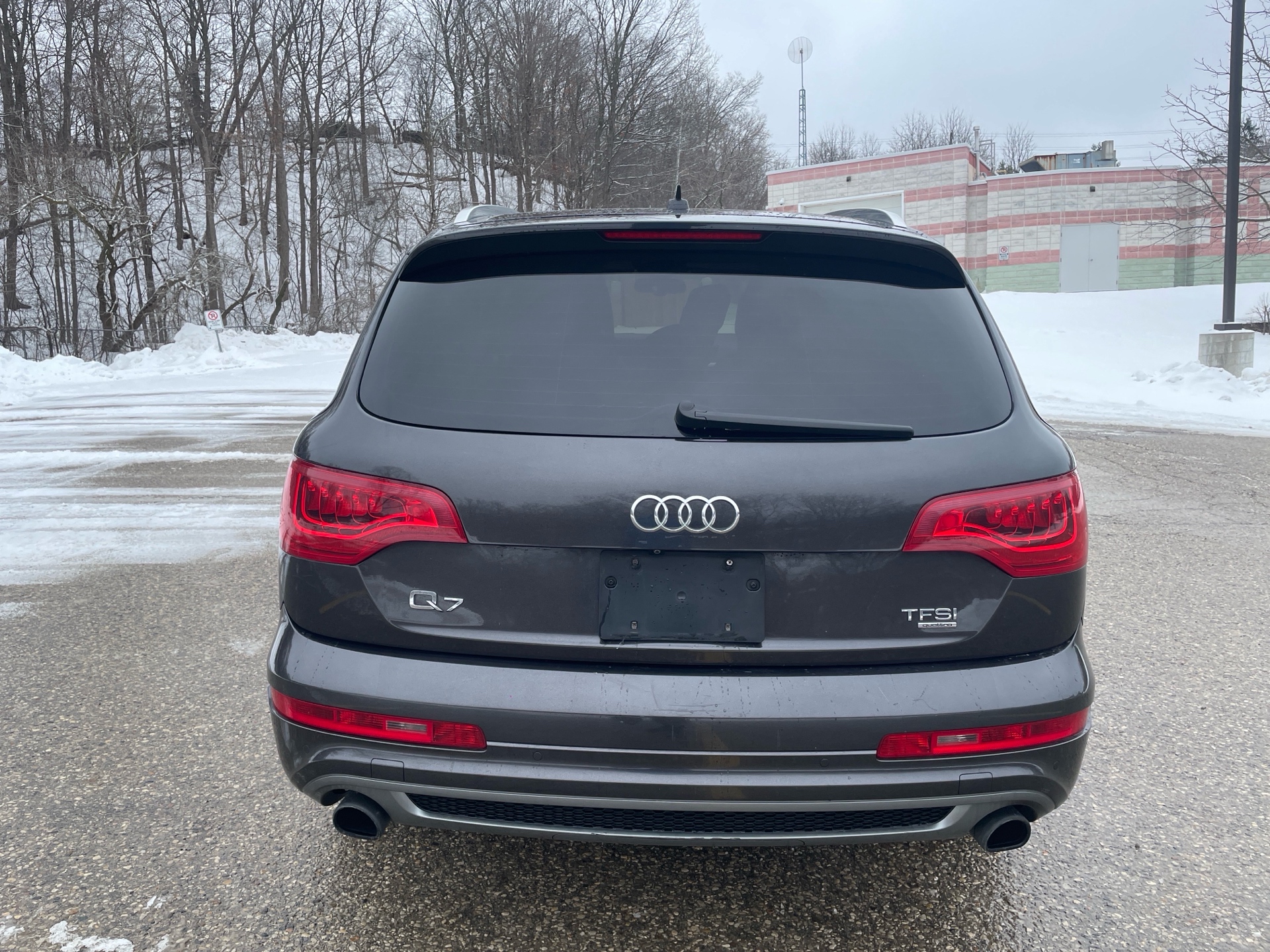 /canadacars/2015-Audi-Q7-13953044880227017.jpg