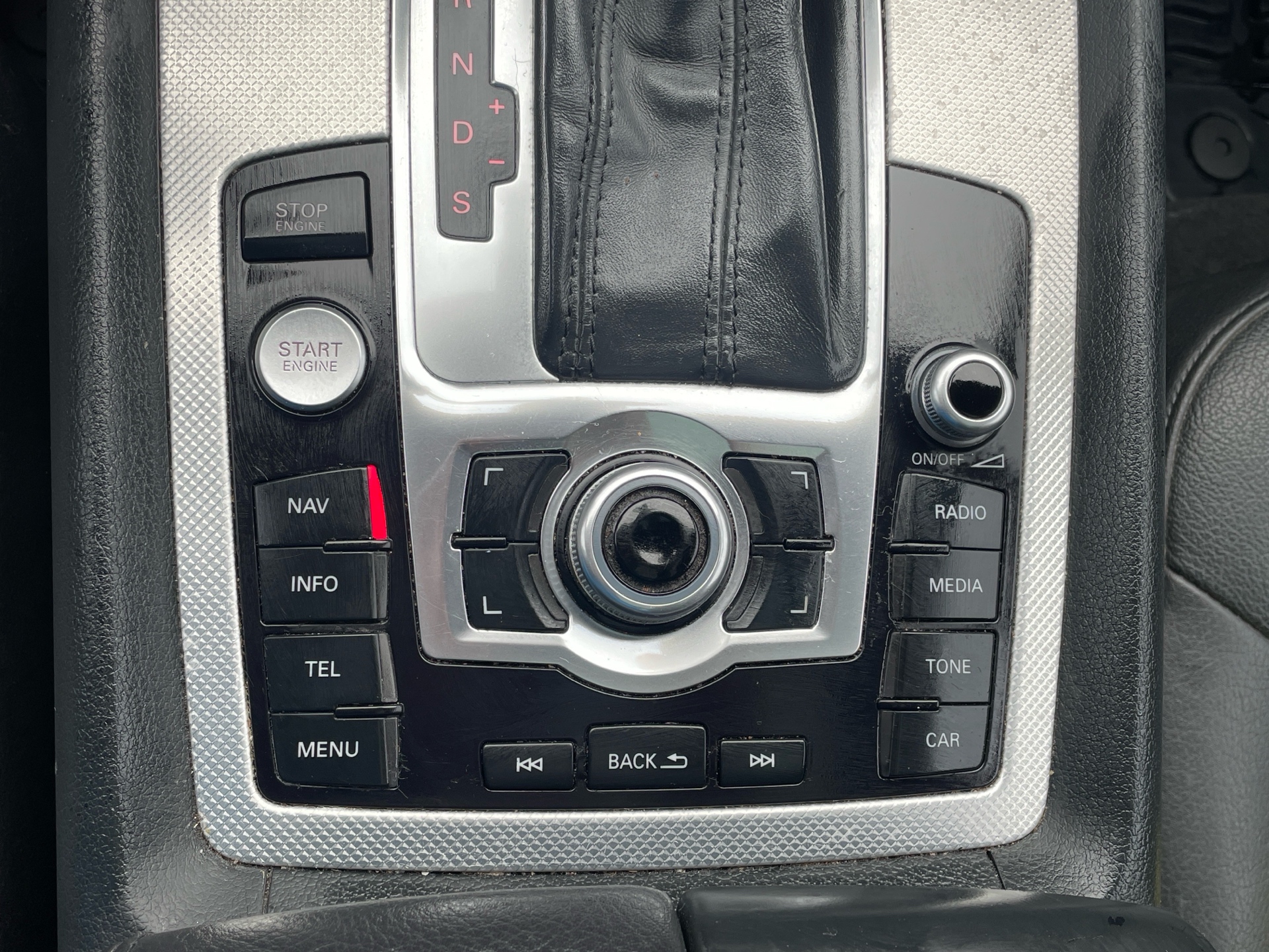 /canadacars/2015-Audi-Q7-6490119303839088.jpg