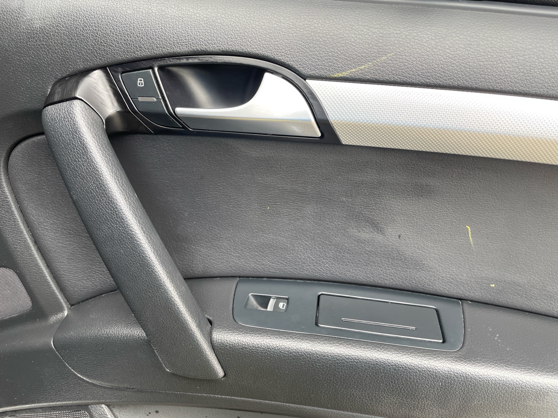 /canadacars/2015-Audi-Q7-9000648349879312.jpg