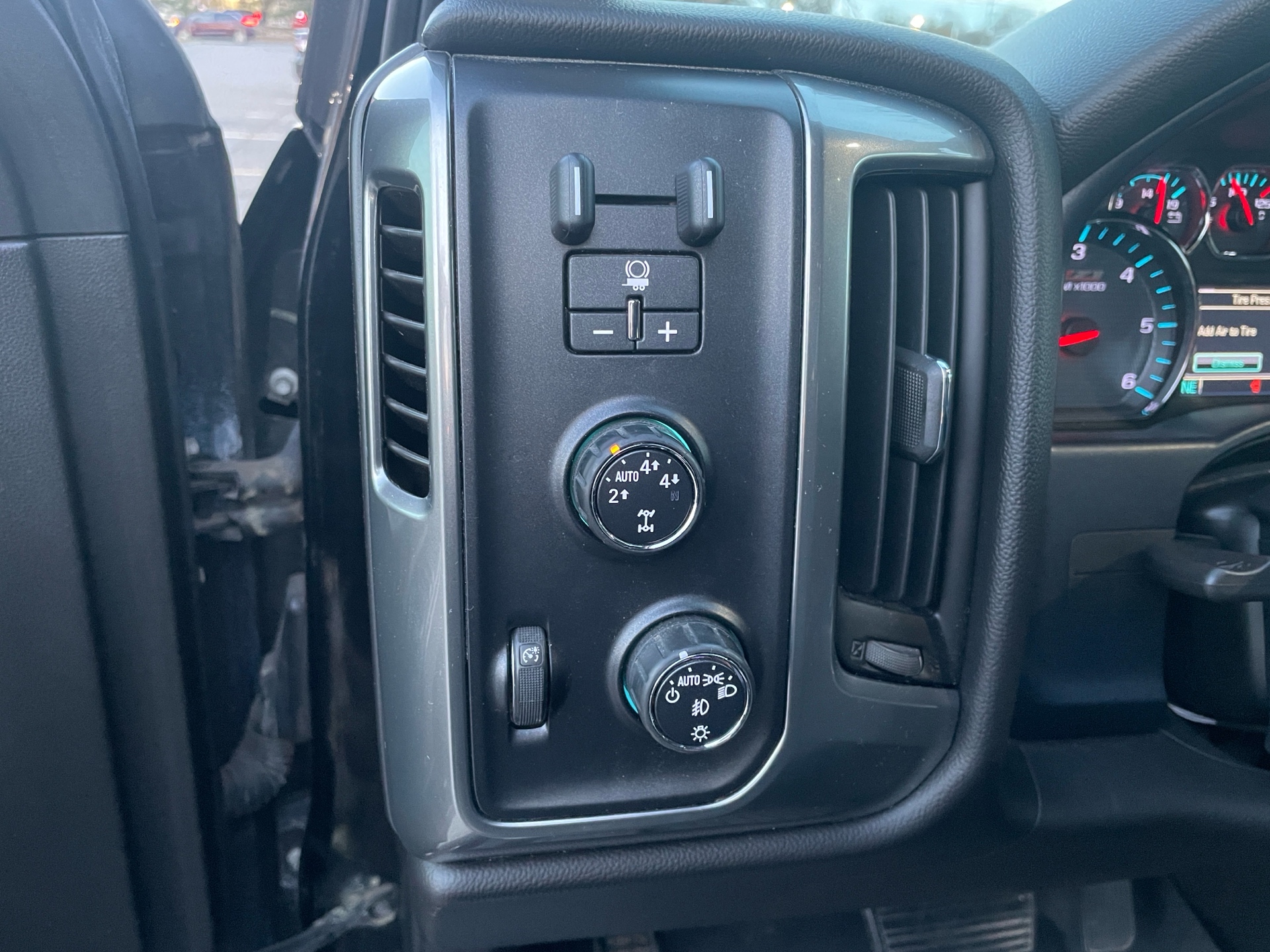 /canadacars/2015-Chevrolet-Silverado1500-12486213202643248.jpg