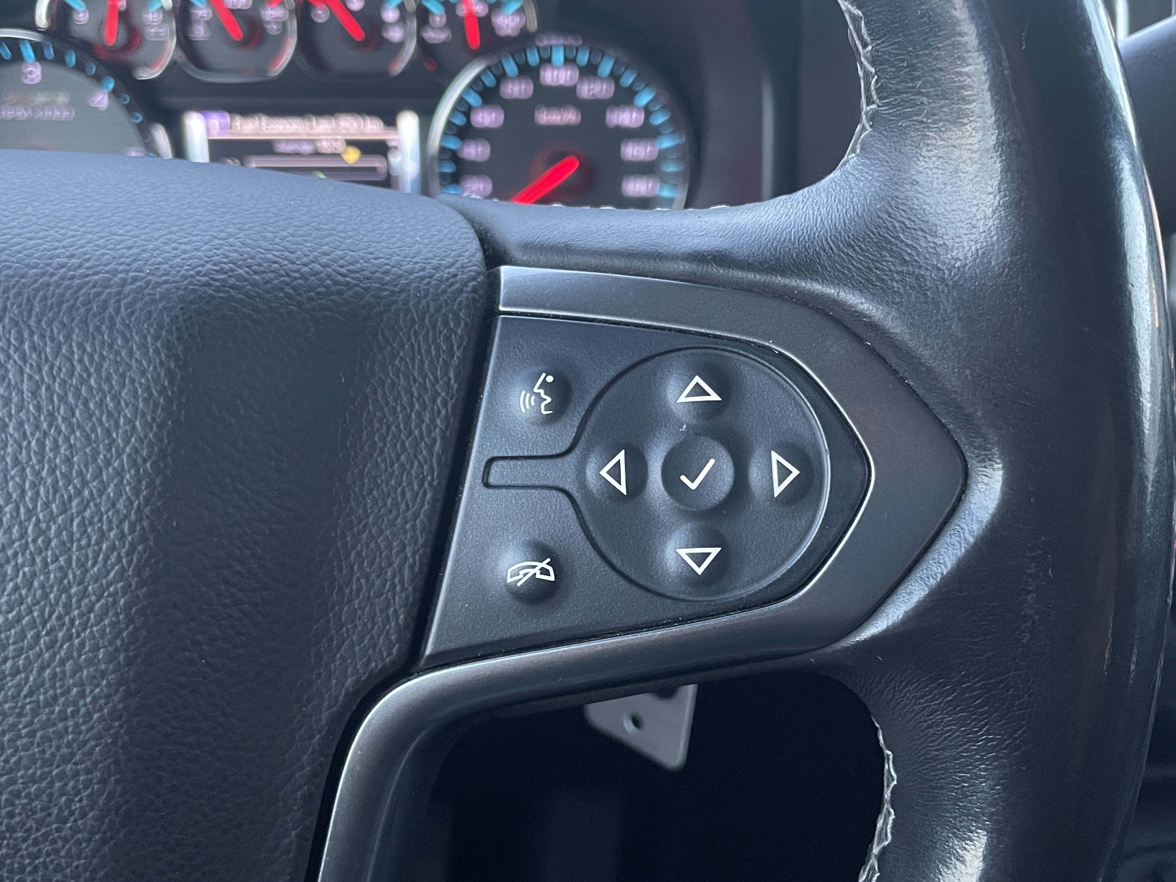 /canadacars/2015-Chevrolet-Silverado1500-4642154868755113.jpg