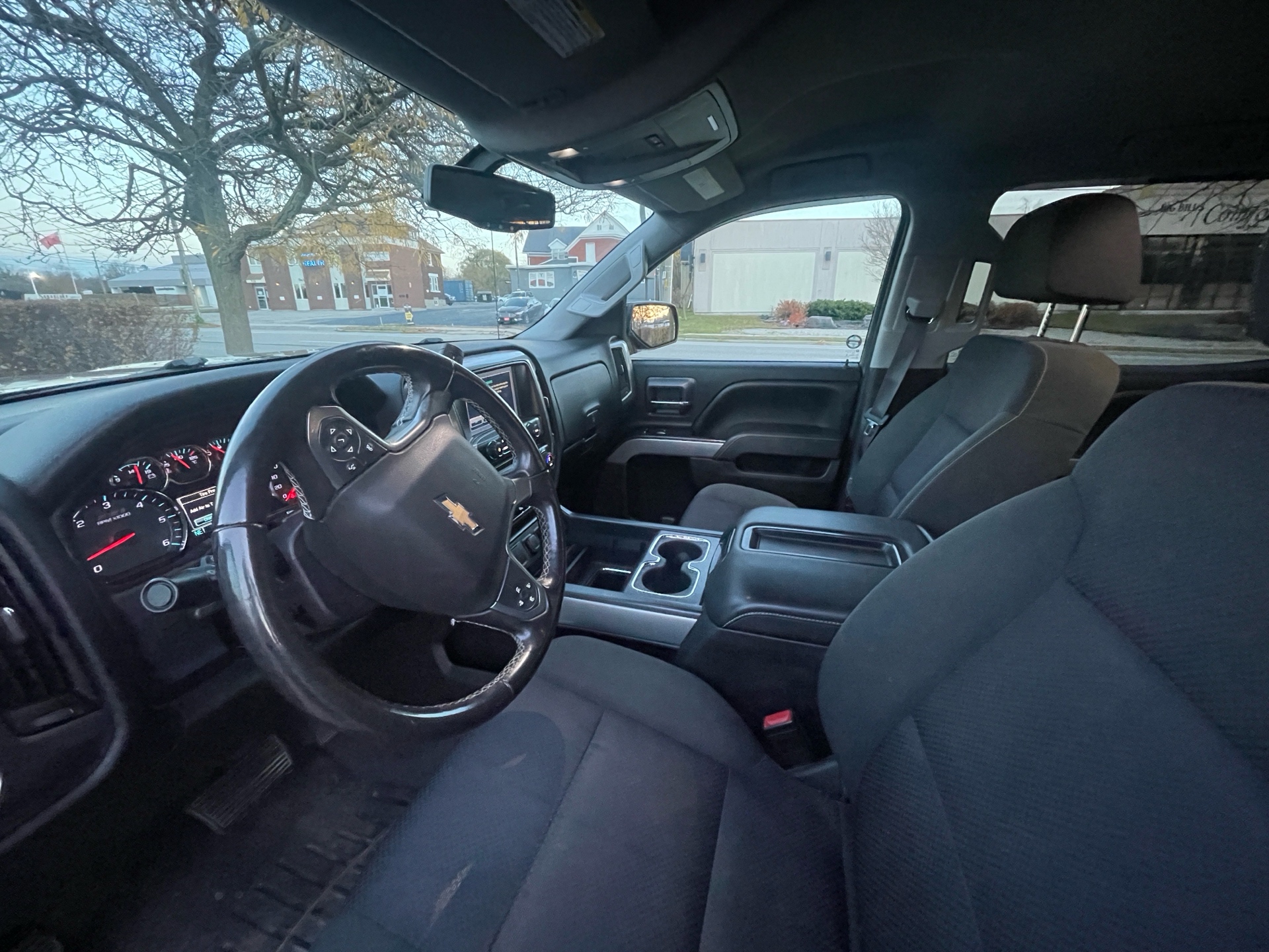 /canadacars/2015-Chevrolet-Silverado1500-5668850325798722.jpg