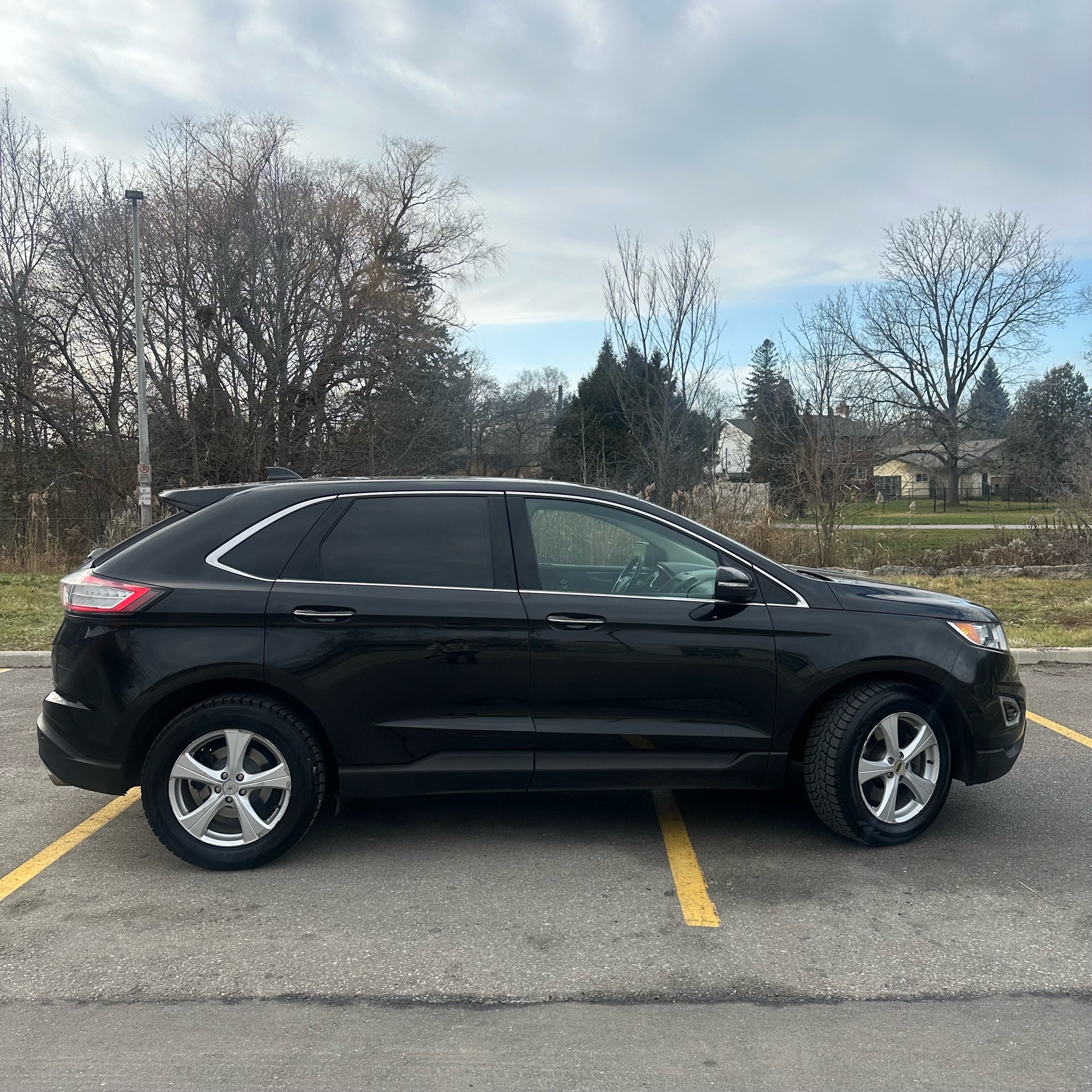 /canadacars/2015-Ford-Edge-3372283542349461.jpg