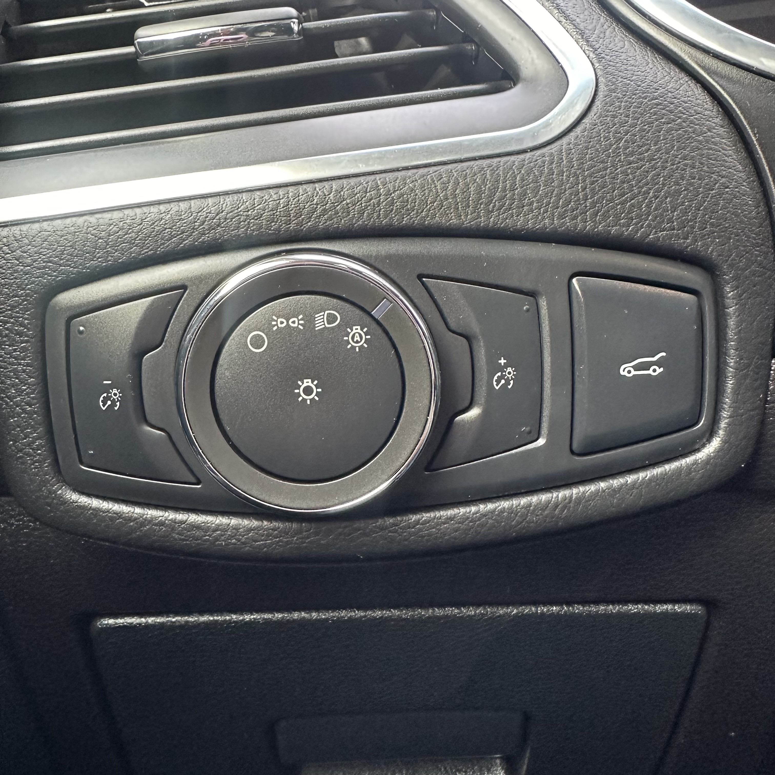 /canadacars/2015-Ford-Edge-9024094459223733.jpg