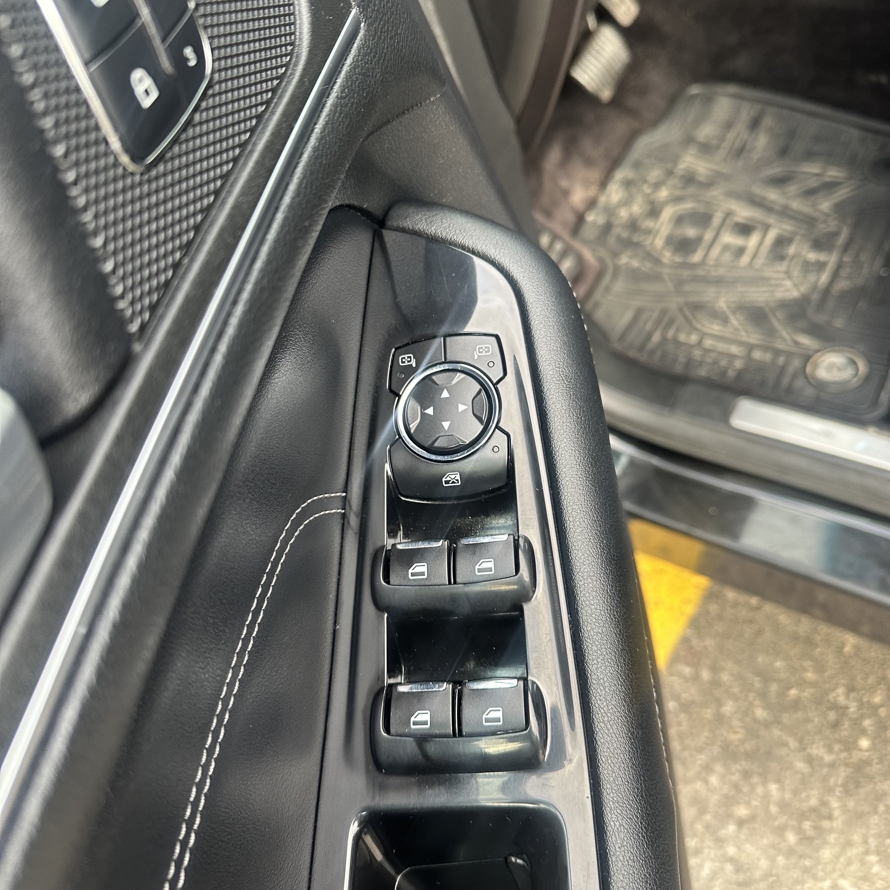 /canadacars/2015-Ford-Edge-9541314879438678.jpg