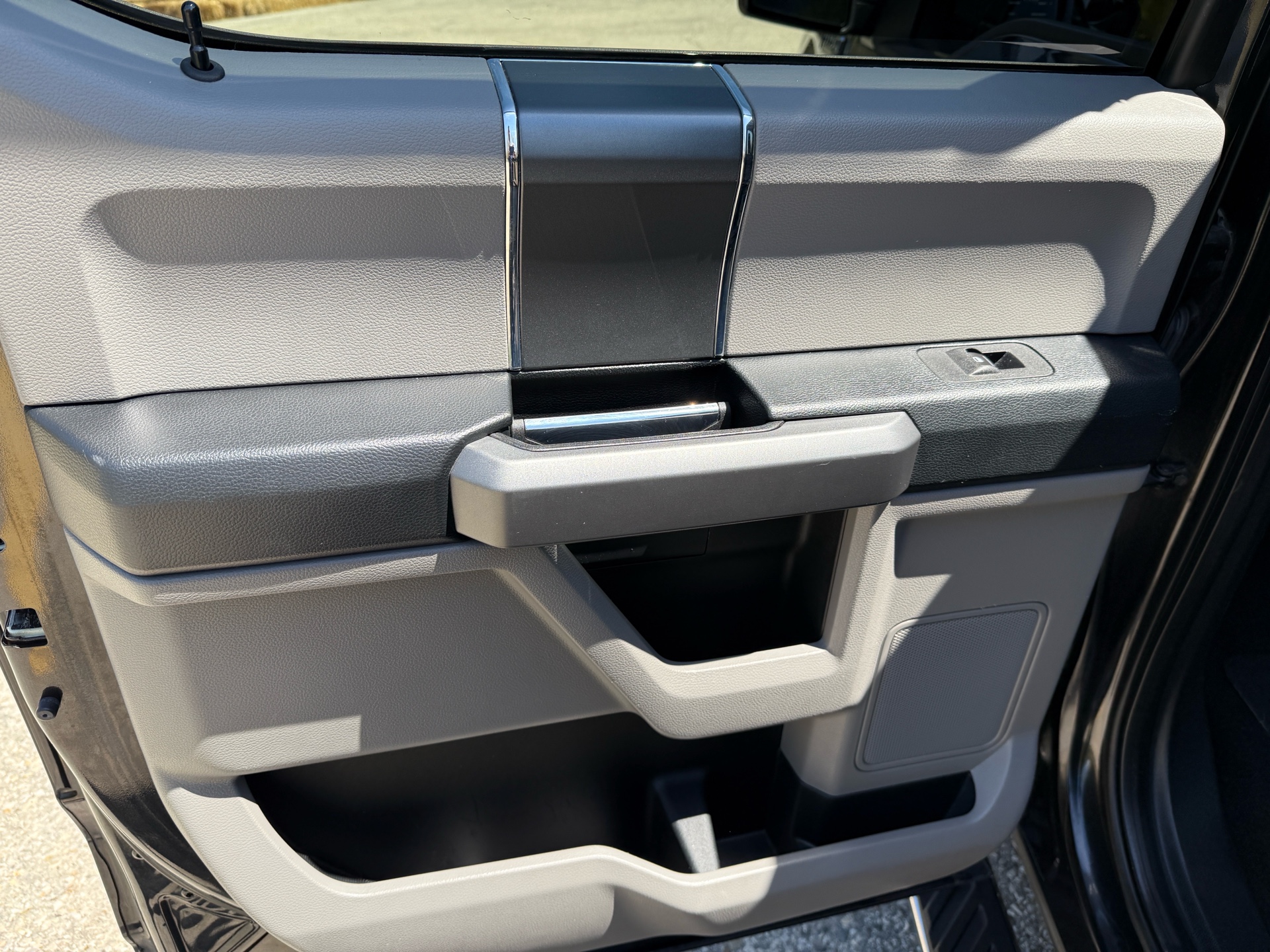 /canadacars/2015-Ford-F-150-5899666231761334.jpg