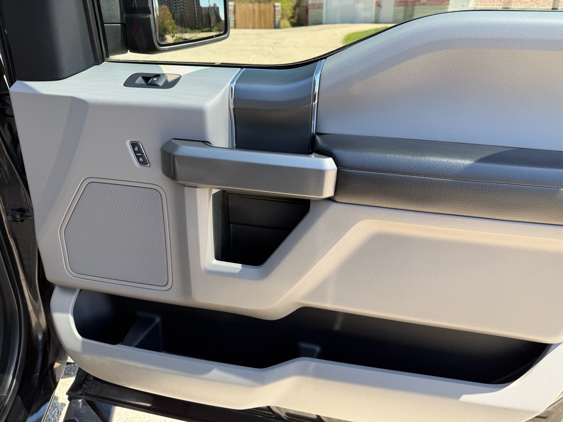 /canadacars/2015-Ford-F-150-5956355972266774.jpg