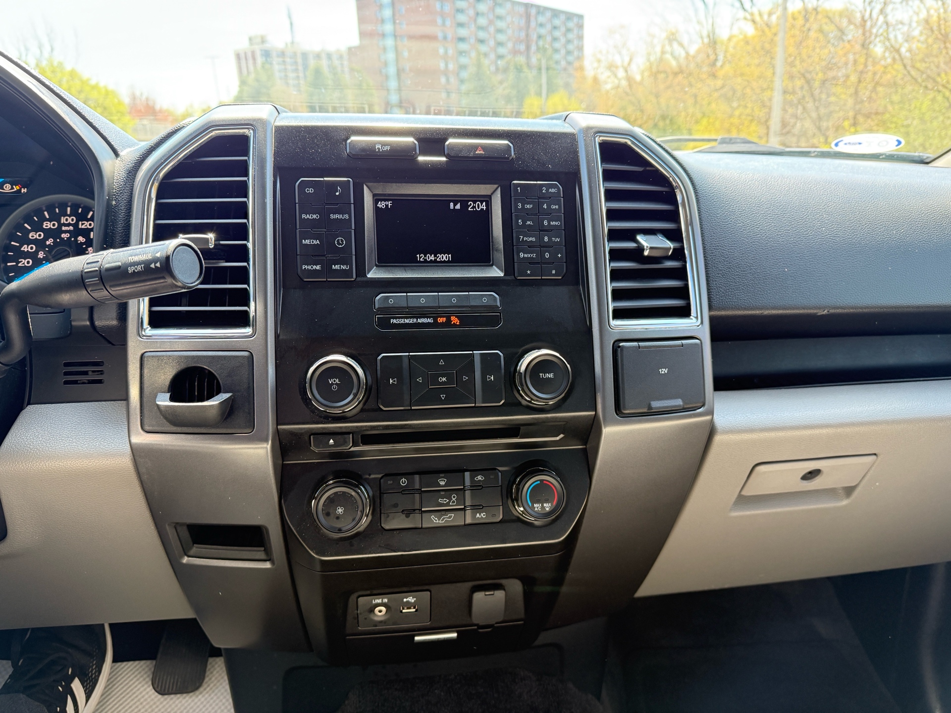 /canadacars/2015-Ford-F-150-9460622360491733.jpg
