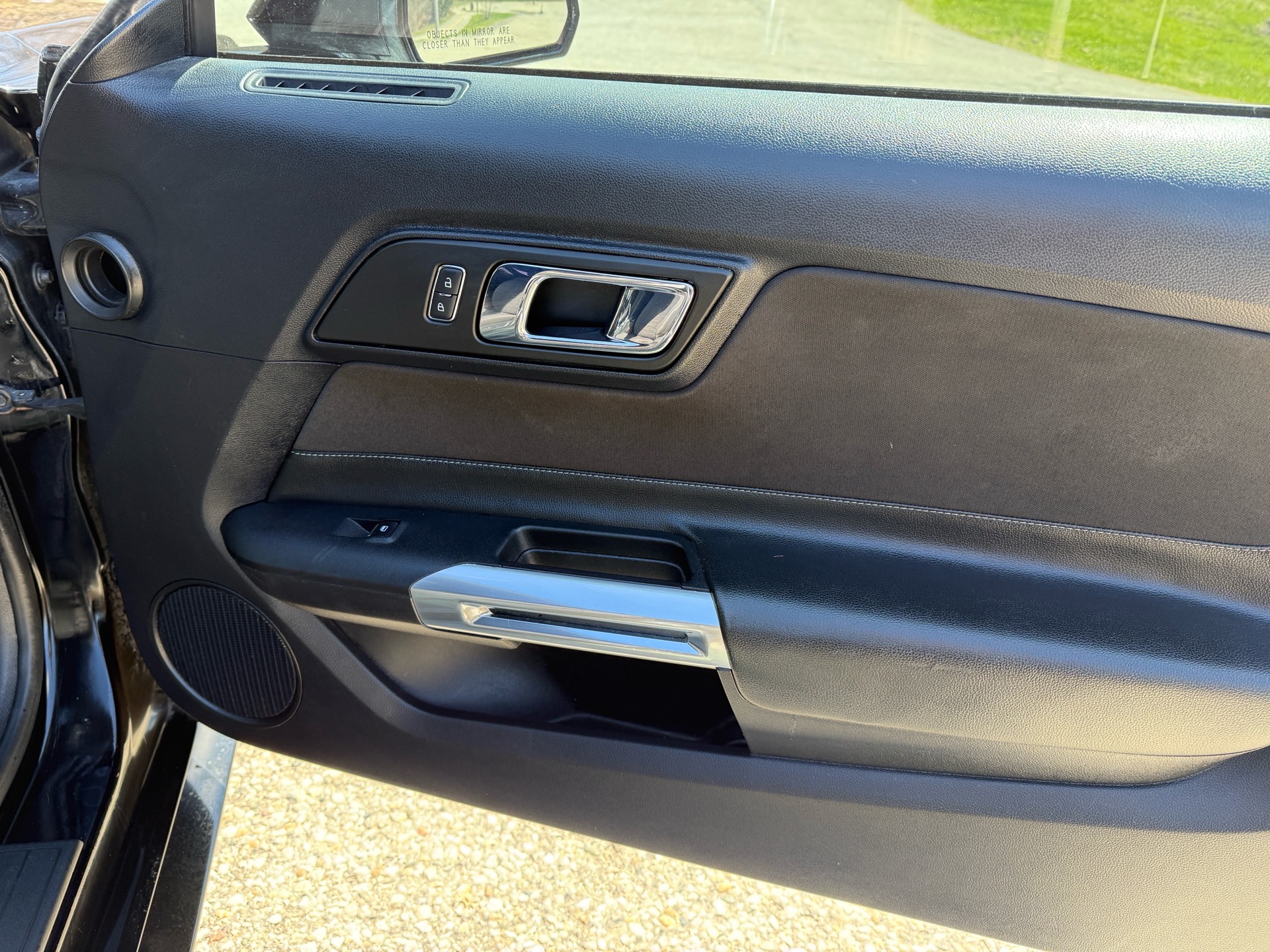 /canadacars/2015-Ford-Mustang-6608147573071086.jpg