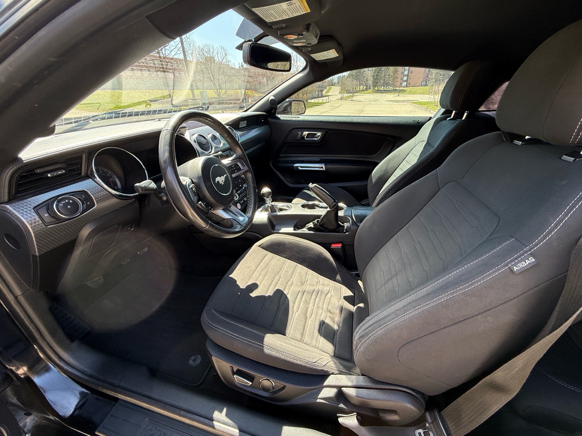 /canadacars/2015-Ford-Mustang-892776499425807.jpg
