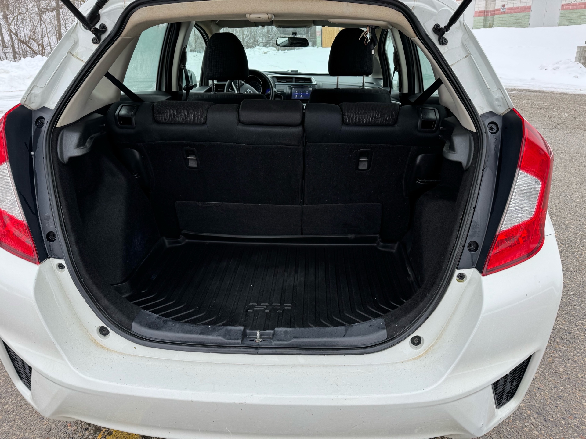 /canadacars/2015-Honda-Fit-23899297554865062.jpg