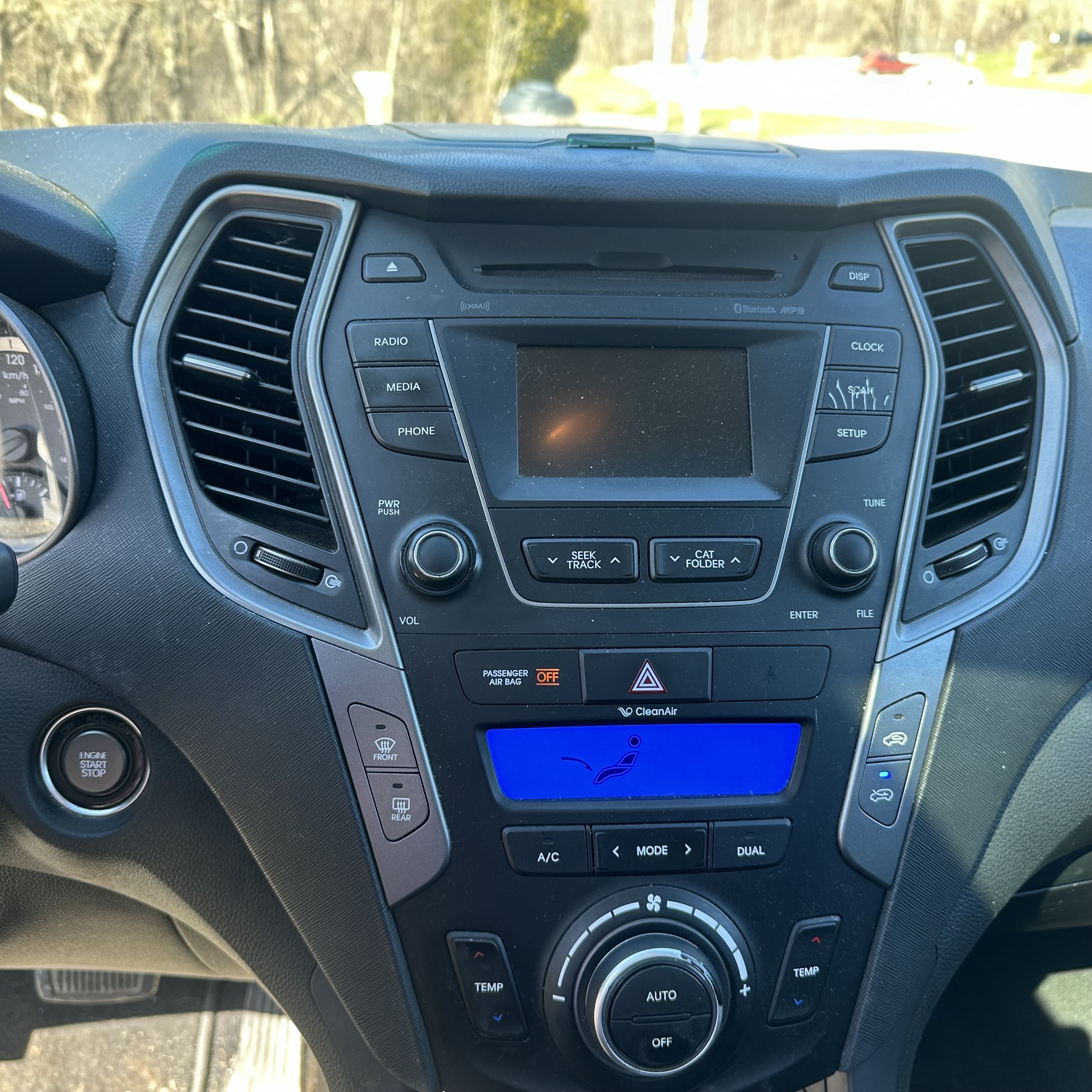 /canadacars/2015-Hyundai-SantaFe-38161084356594377.jpg