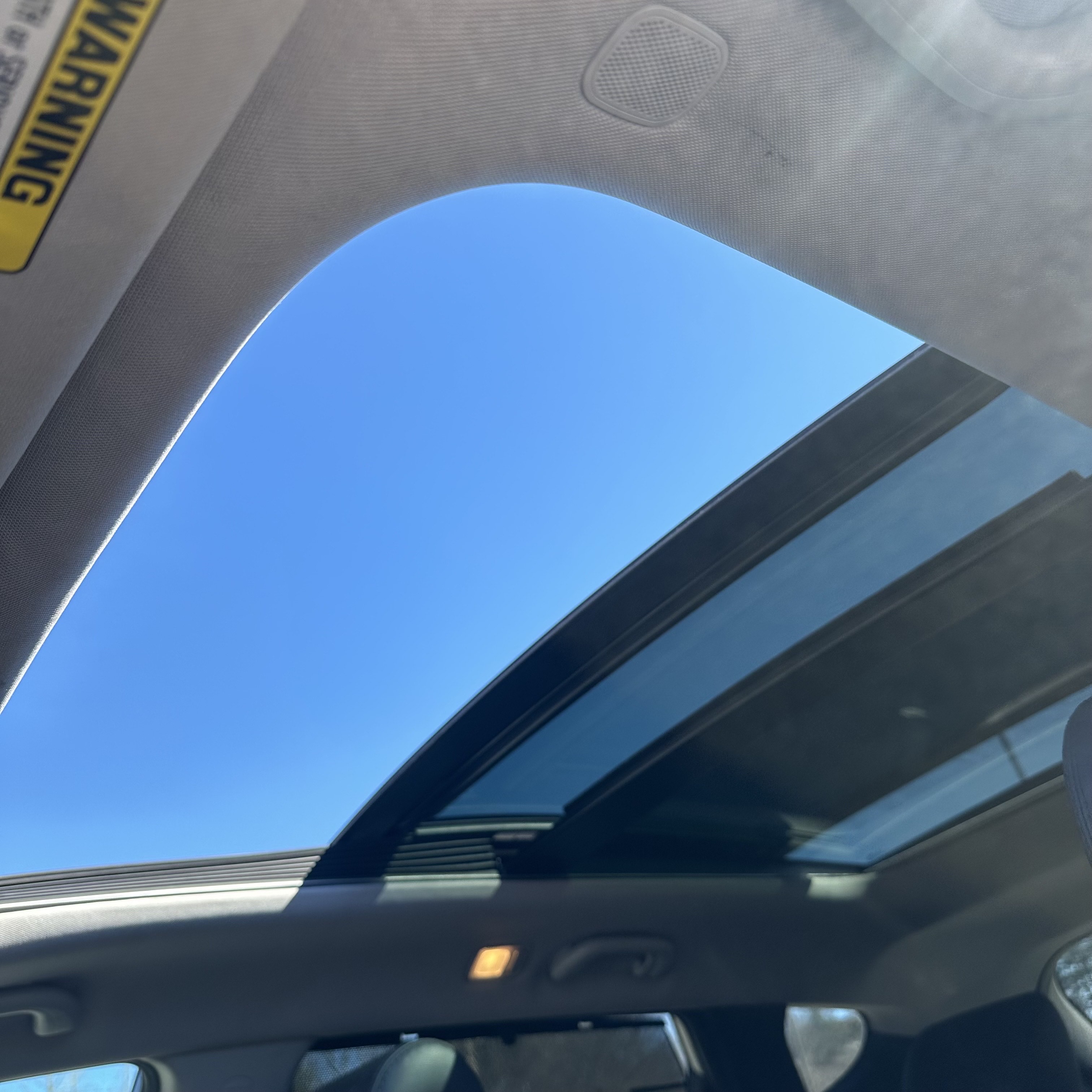 /canadacars/2015-Hyundai-SantaFe-9197935303269444.jpg