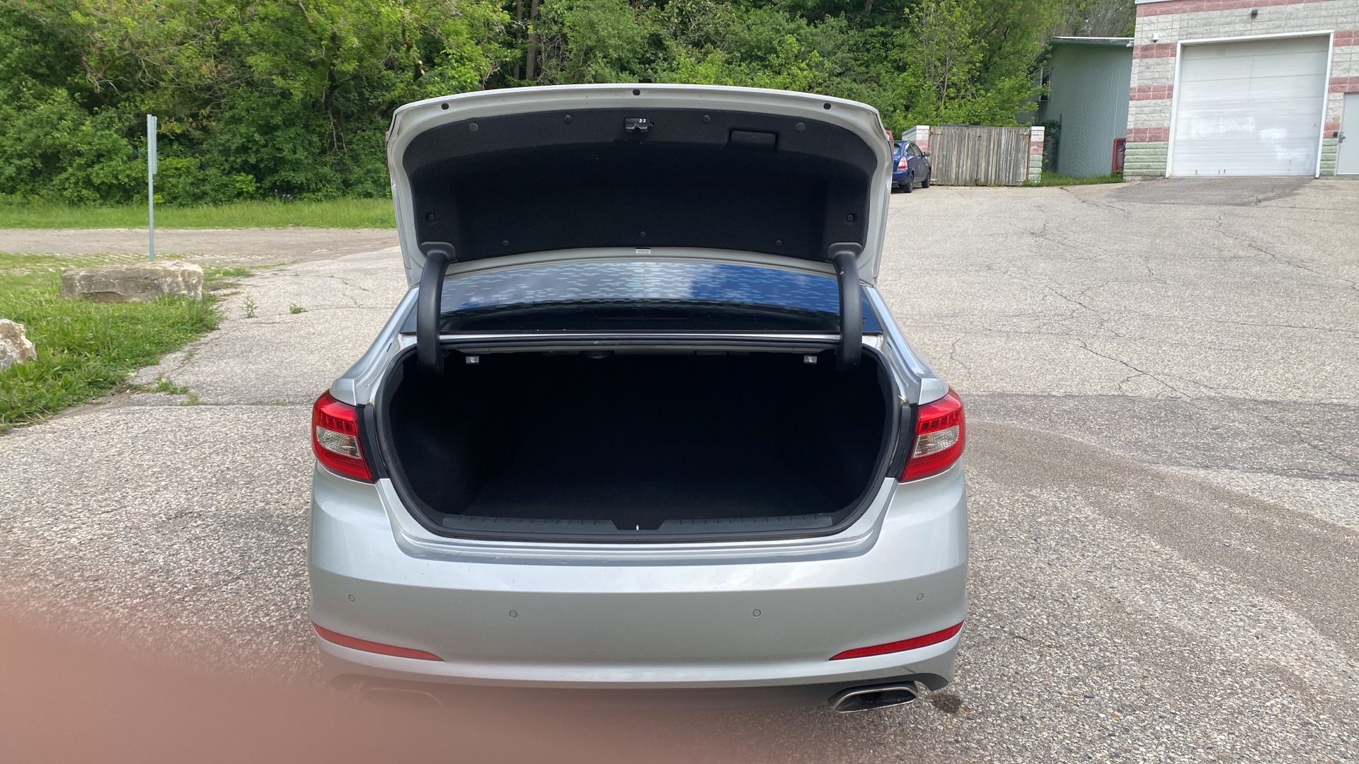 /canadacars/2015-Hyundai-Sonata-12974334066945037.jpg