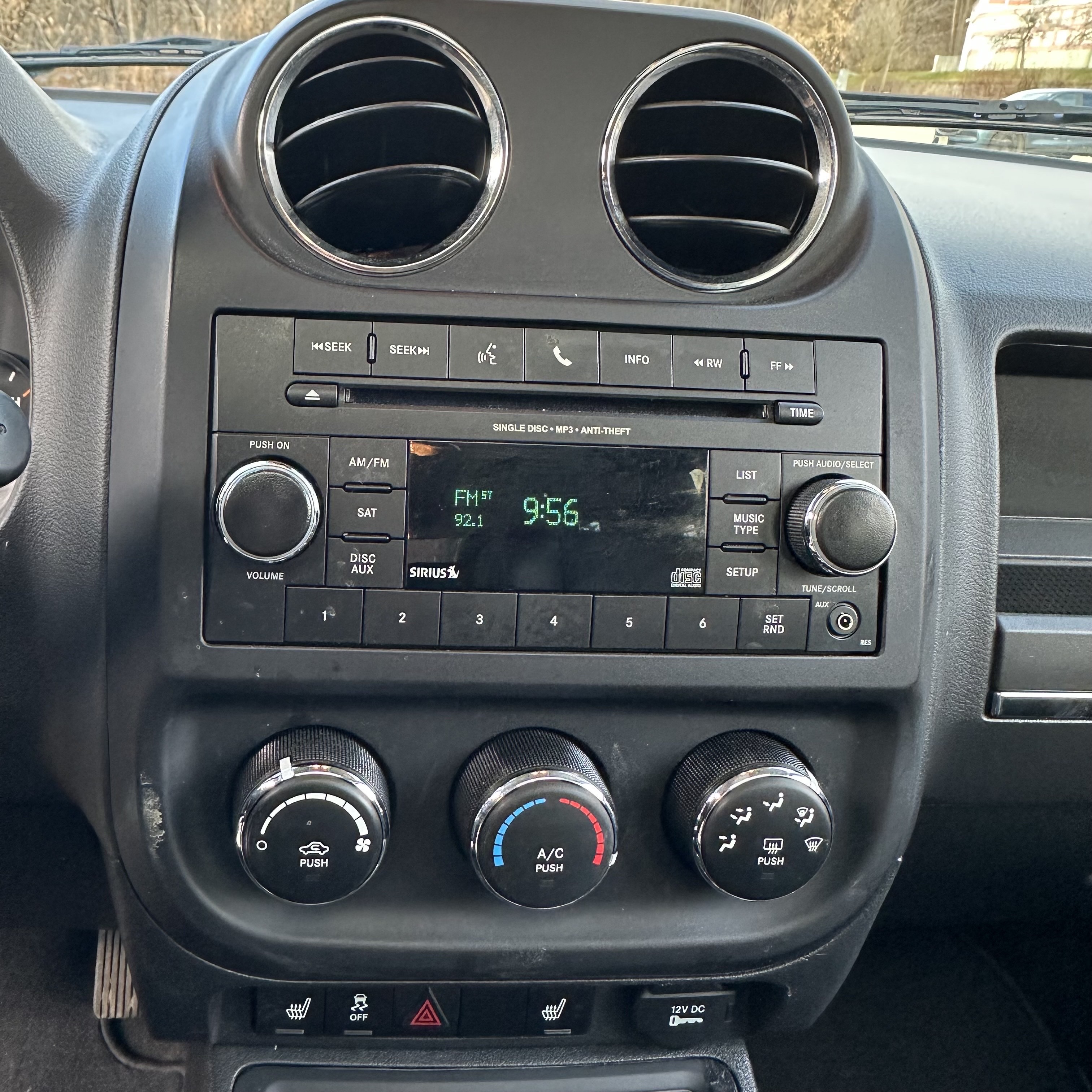/canadacars/2015-Jeep-Patriot-07908836242684347.jpg