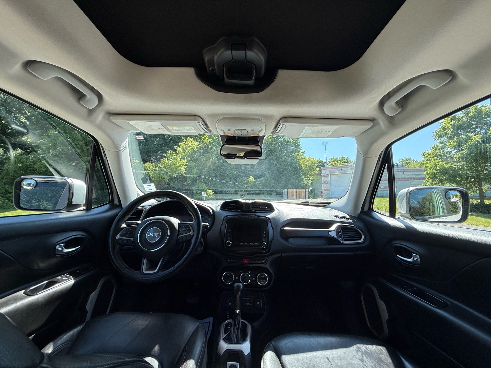 /canadacars/2015-Jeep-Renegade-4573797932896311.jpg