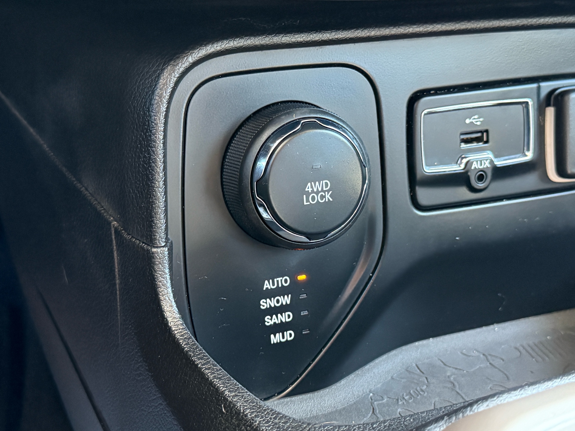 /canadacars/2015-Jeep-Renegade-4866444548857194.jpg