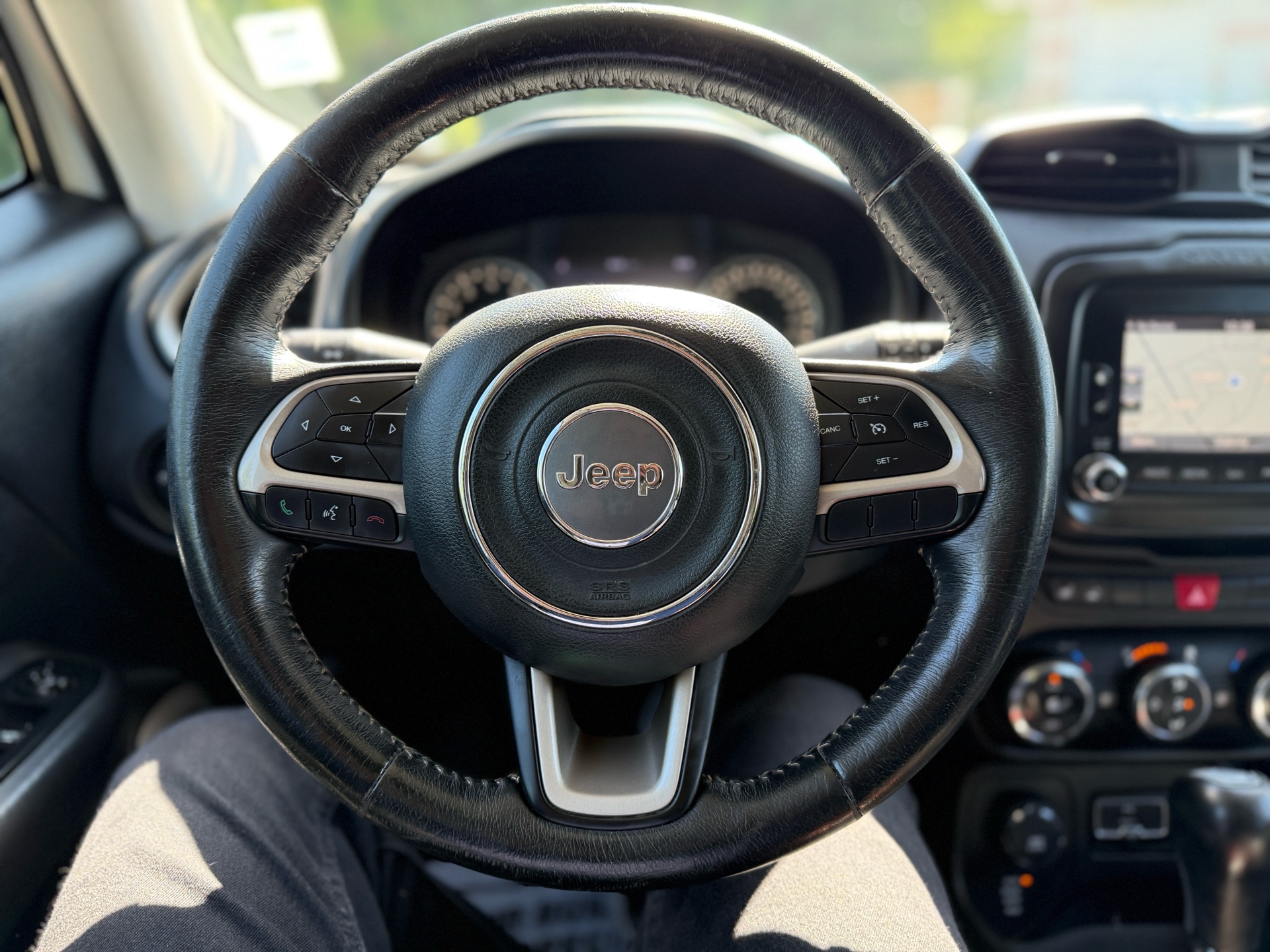 /canadacars/2015-Jeep-Renegade-5399345057047678.jpg