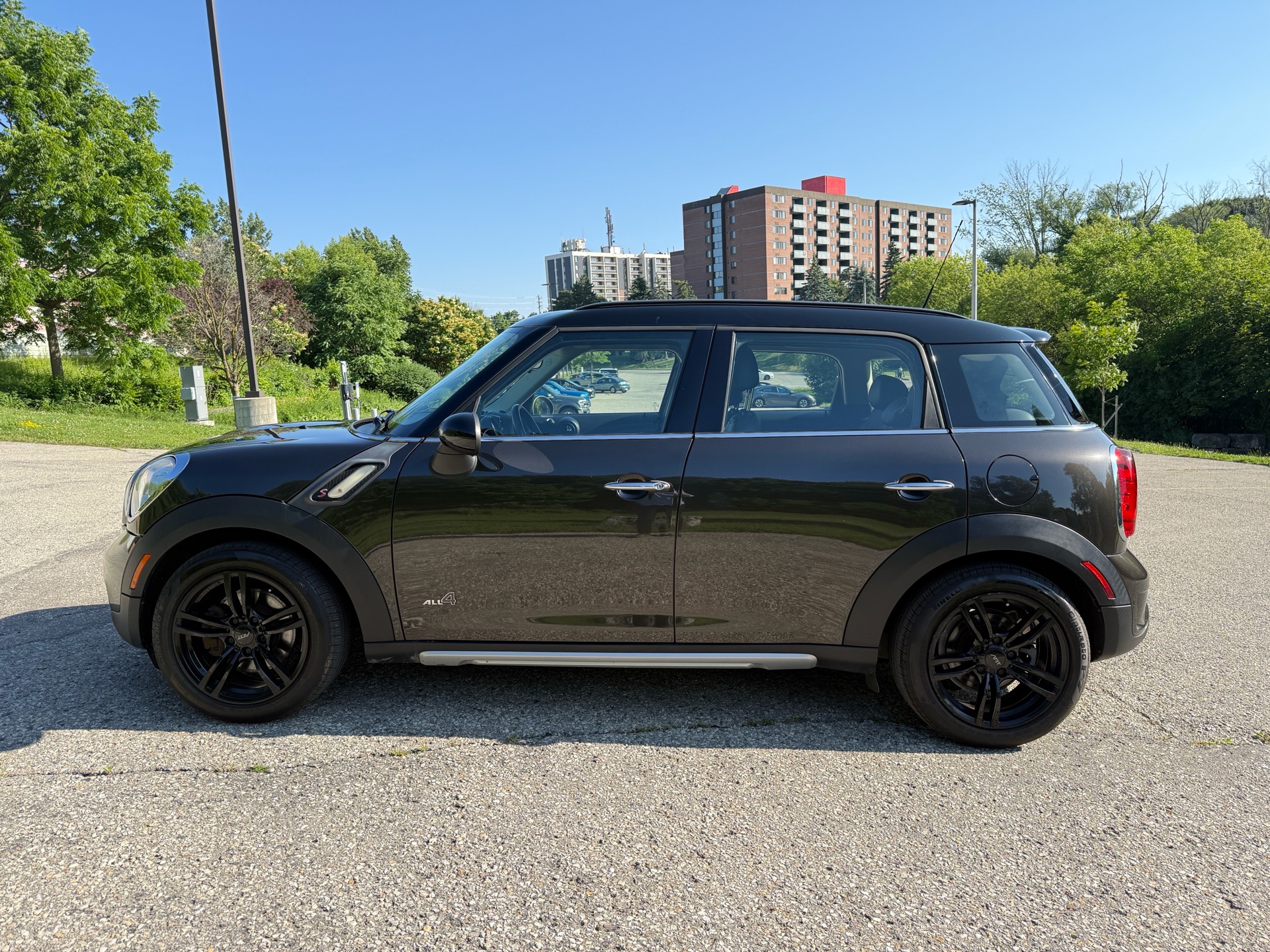 /canadacars/2015-MINI-CooperCountryman-9198752930150964.jpg
