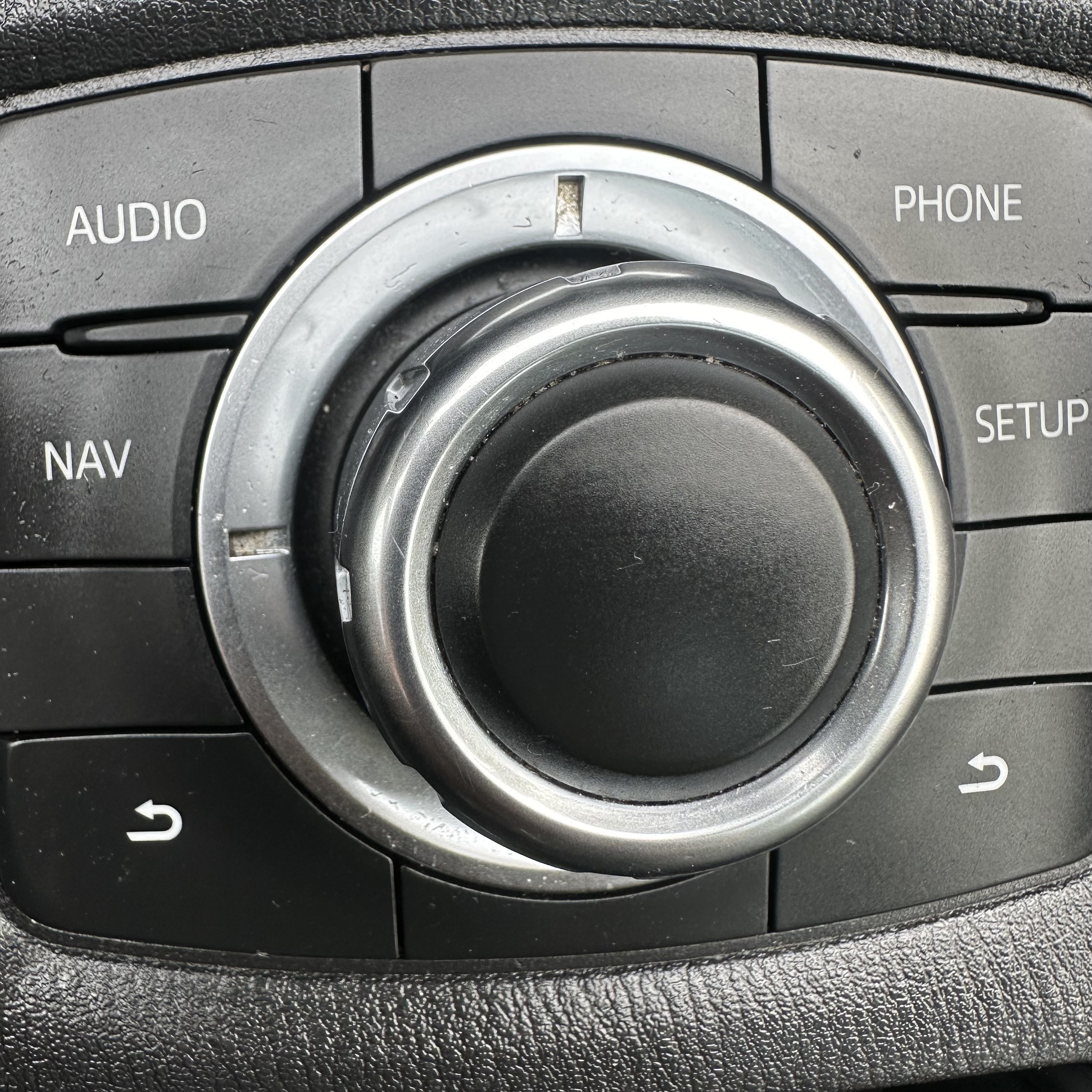 /canadacars/2015-Mazda-Mazda6-7471412989231534.jpg