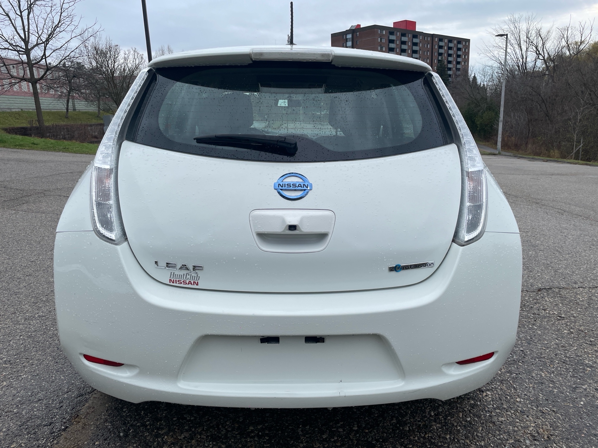 /canadacars/2015-Nissan-LEAF-15206295011899051.jpg
