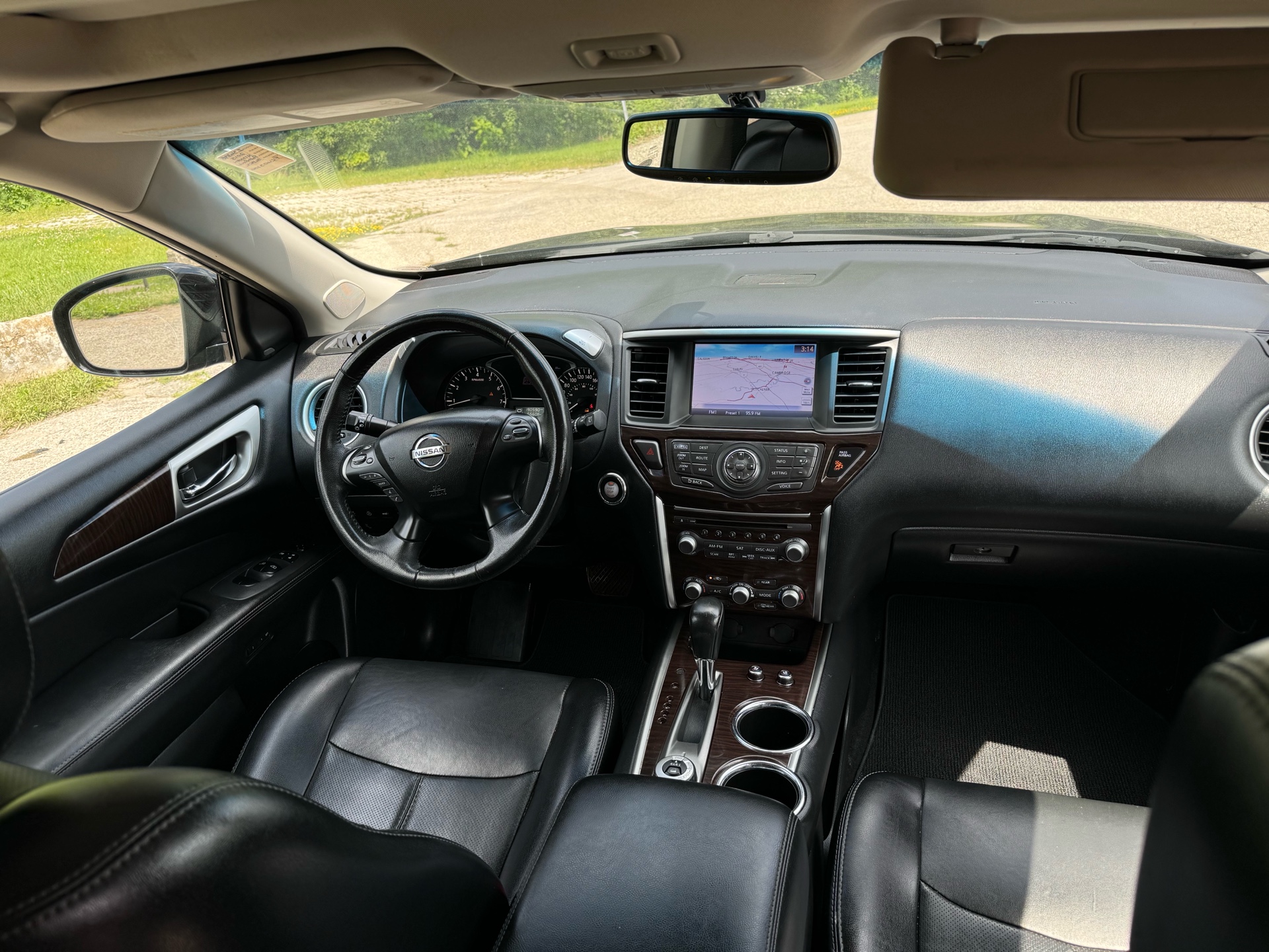 /canadacars/2015-Nissan-Pathfinder-2715094698829392.jpg